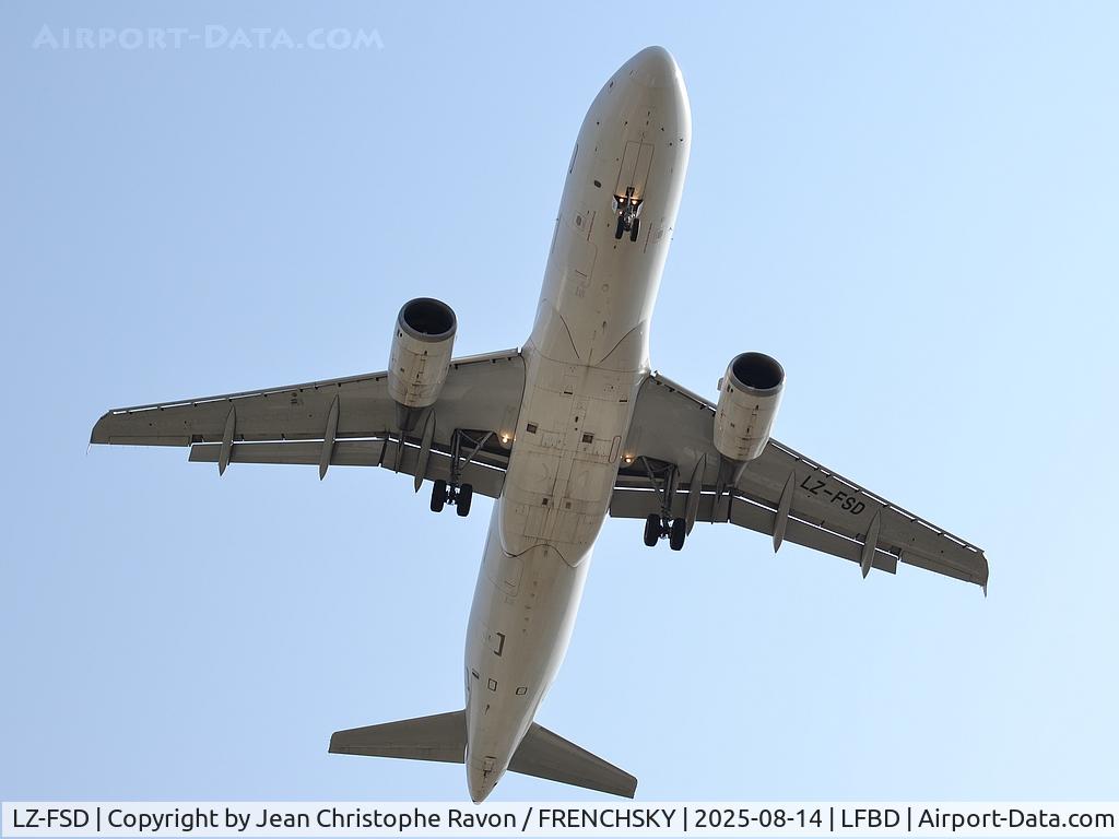 Aircraft LZ-FSD, 2008 Airbus A320-214, c/n 3461, Palermo (PMO) Bordeaux (BOD) V73915, at LFBD, photo by Jean Christophe Ravon / FRENCHSKY