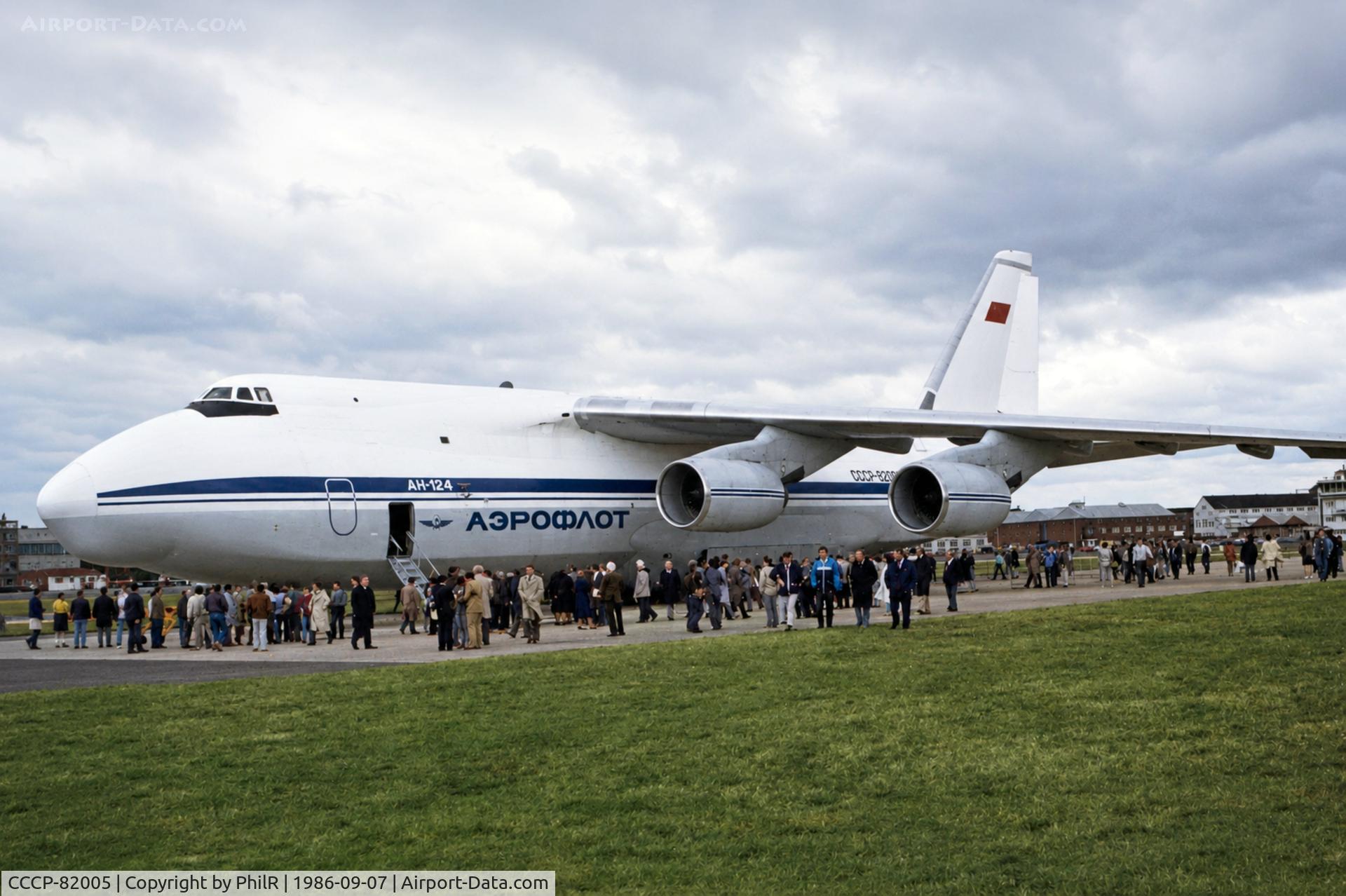 Aircraft CCCP-82005, 1985 Antonov An-124-100 Ruslan, c/n 9773054516003/0107, CCCP-82005 1985 An-124-100 Ruslan Aeroflot SBAC, photo by PhilR