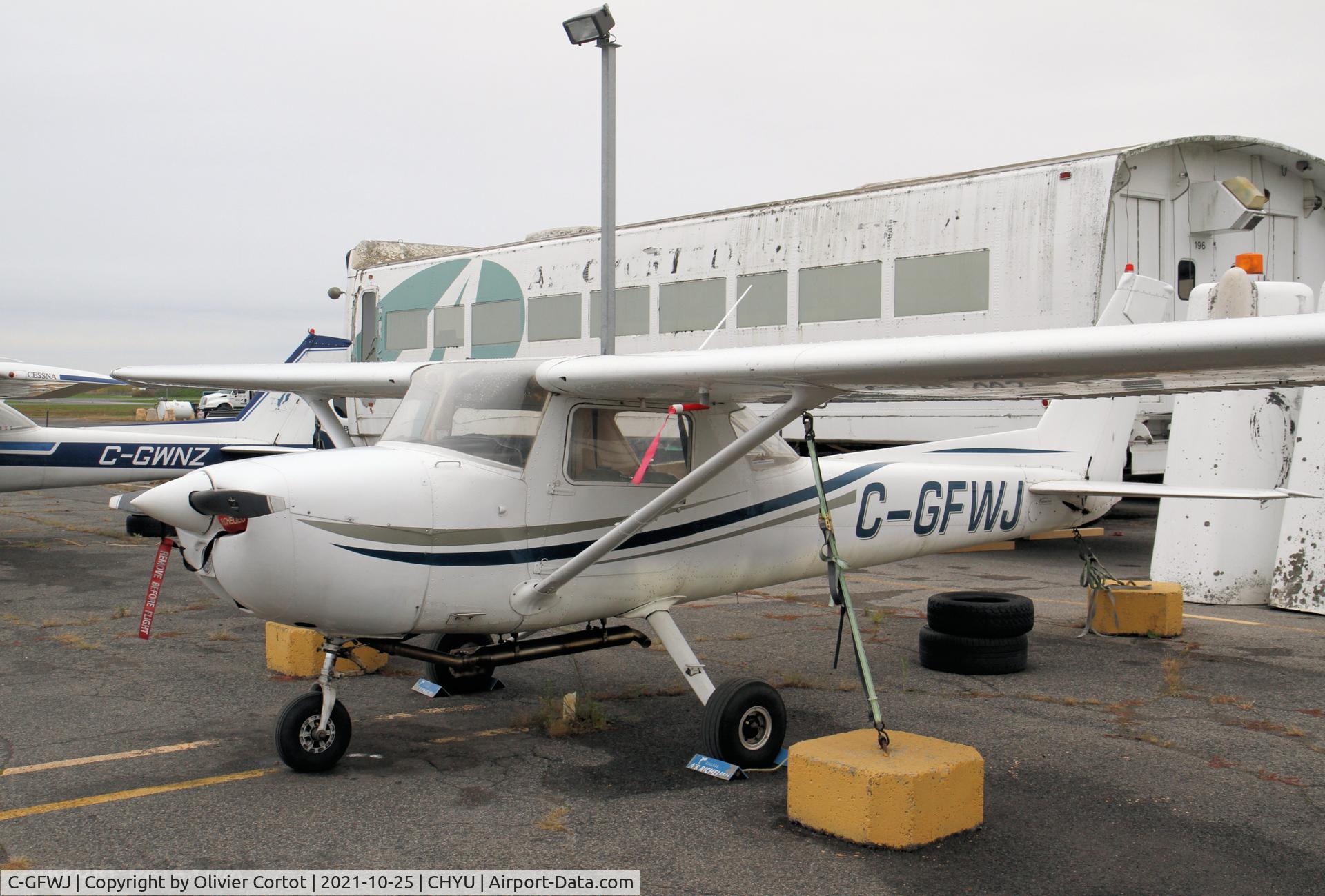 Aircraft C-GFWJ, 1976 Cessna 150M, c/n 15078467, 2021, at CHYU, photo by Olivier Cortot