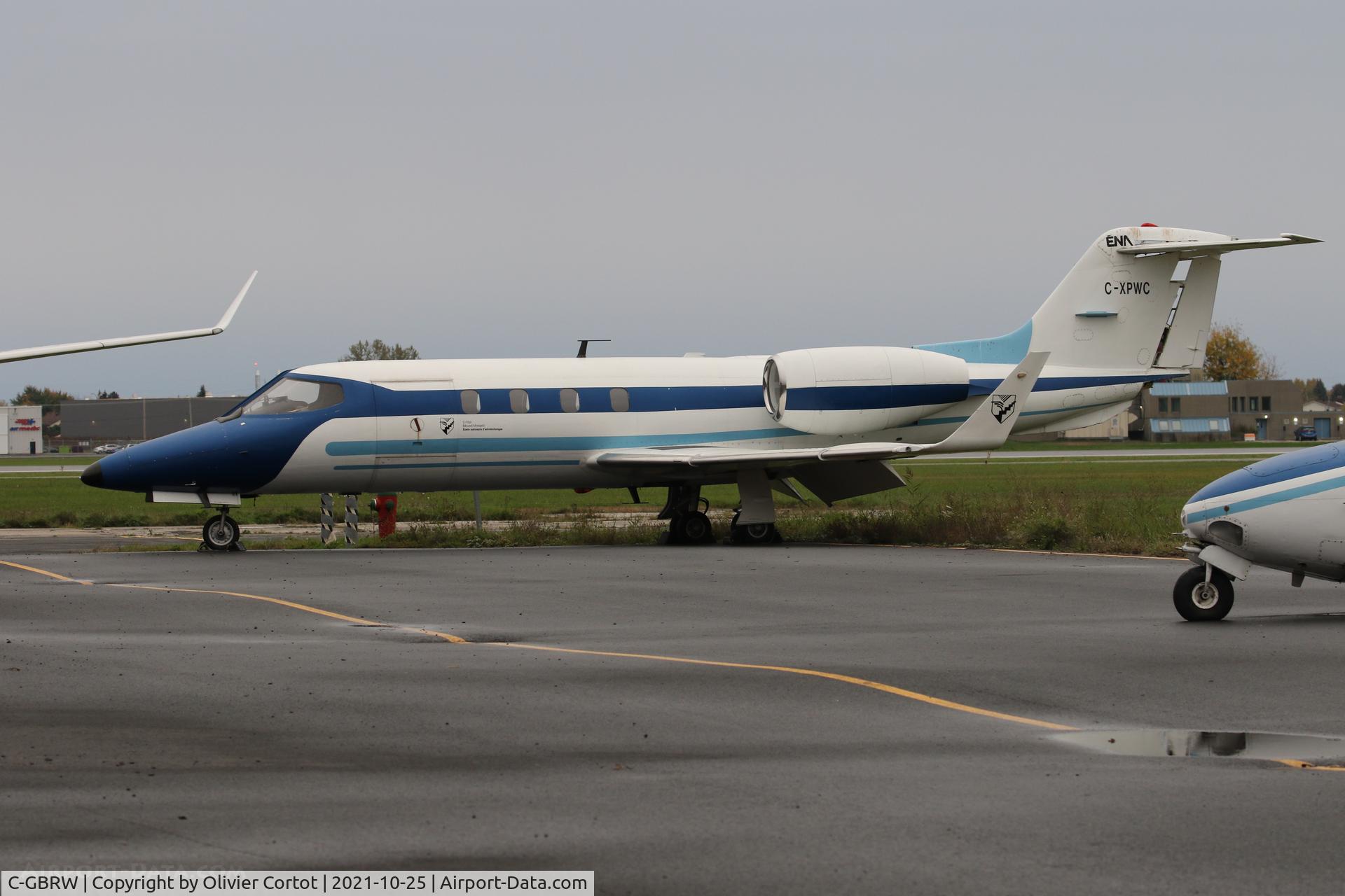 Aircraft C-GBRW, 1972 Gates Learjet 36, c/n 001, 2021, photo by Olivier Cortot