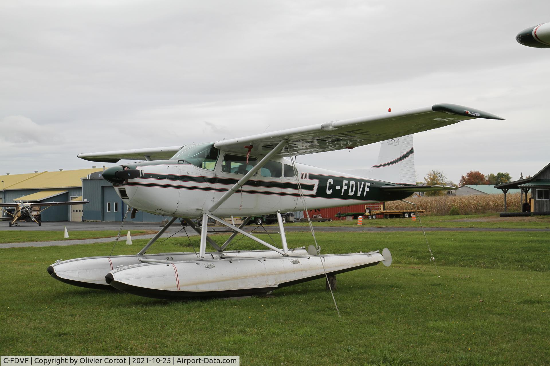 Aircraft C-FDVF, 1966 Cessna 180H Skywagon, c/n 18051702, 2021, photo by Olivier Cortot