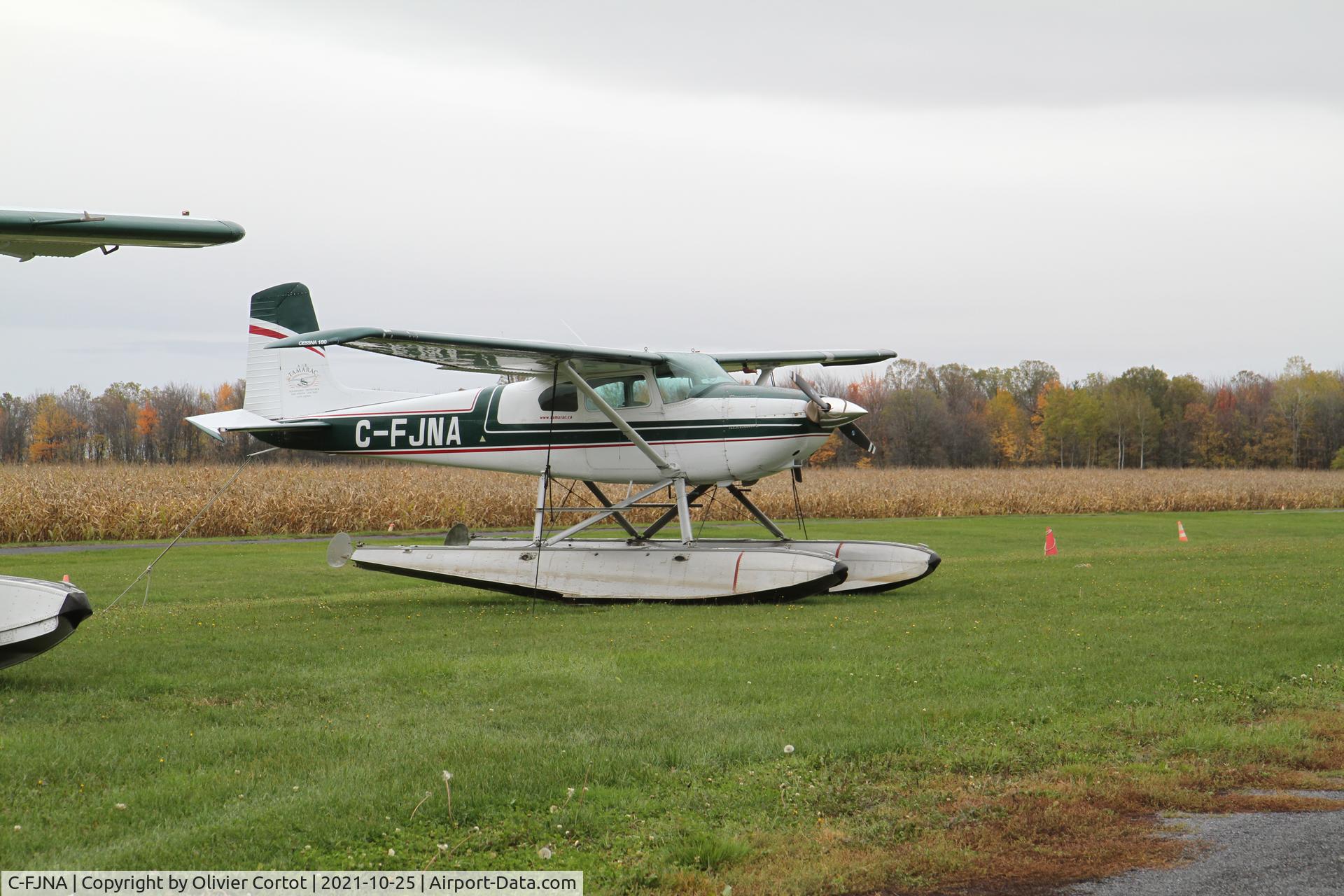Aircraft C-FJNA, 1957 Cessna 180A, c/n 32841, 2021, photo by Olivier Cortot