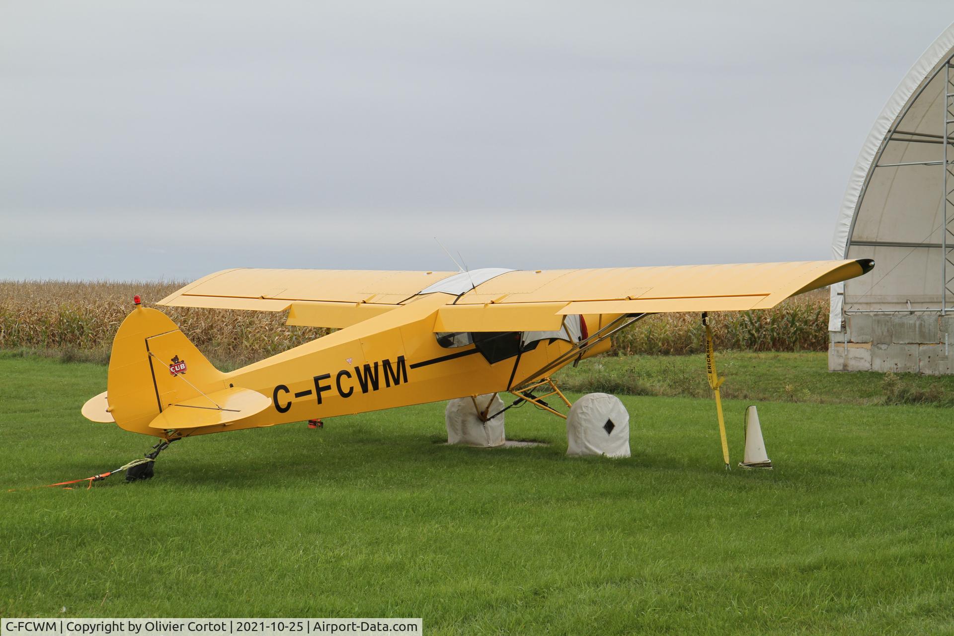Aircraft C-FCWM, 1952 Beech 3NM Expeditor, c/n CA-108, 2021, photo by Olivier Cortot