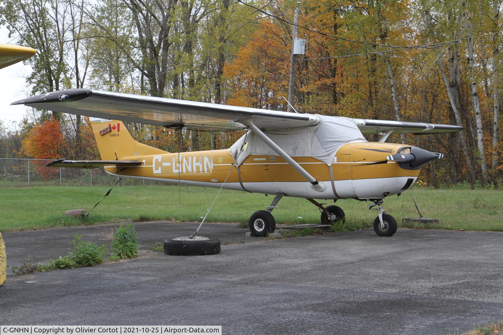 Aircraft C-GNHN, 1969 Cessna 150JX, c/n 15070804X, 2021, photo by Olivier Cortot