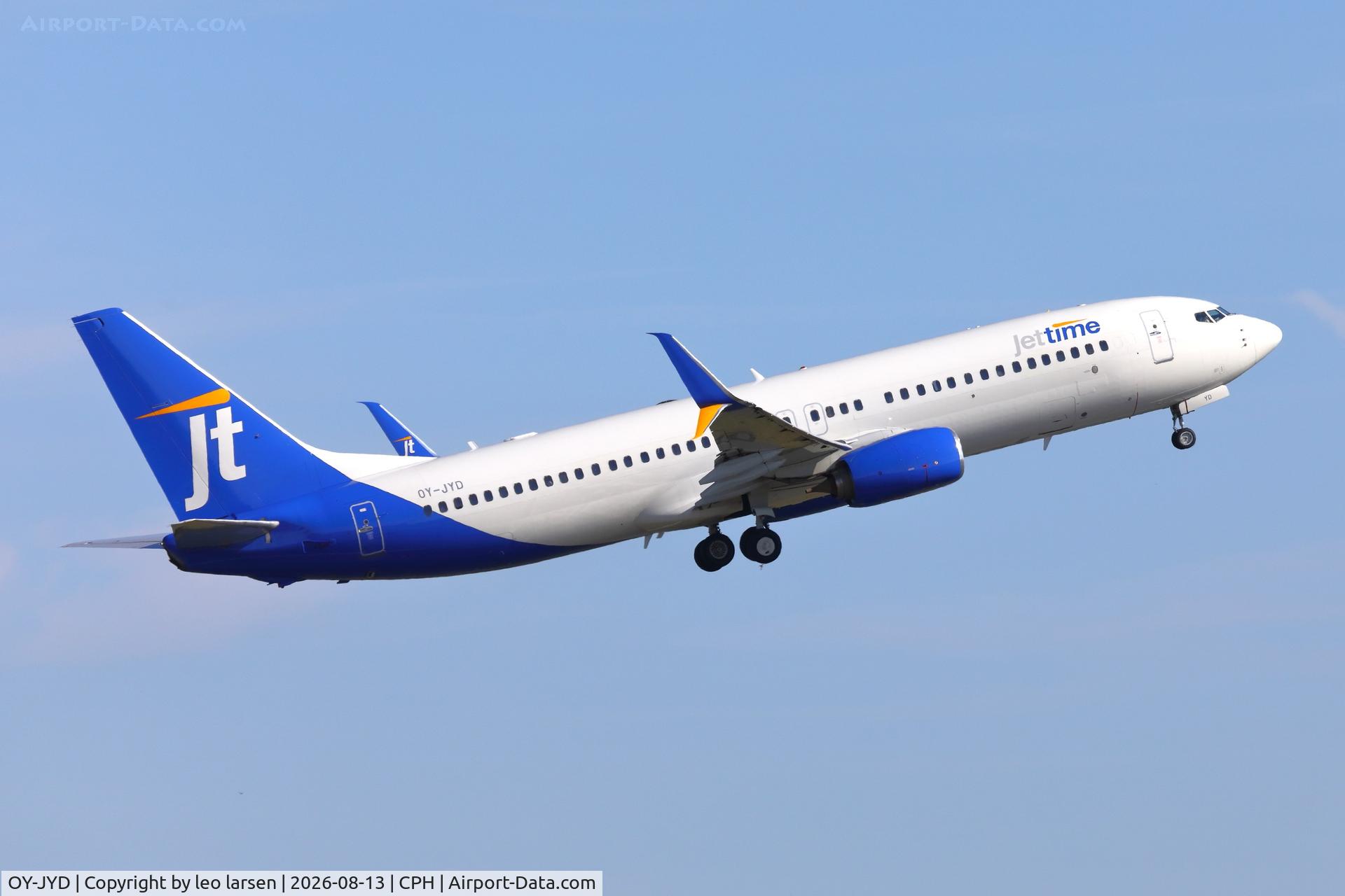 Aircraft OY-JYD, 2014 Boeing B737-8SA, c/n 44221 l/n 5017, Copenhagen 13.8.2026, at CPH, photo by leo larsen