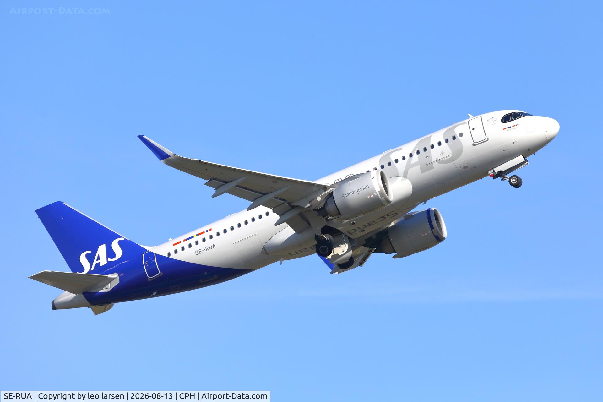Aircraft SE-RUA, 2020 Airbus A320-251N, c/n 9520, Copenhagen 13.8.2026, at CPH, photo by leo larsen