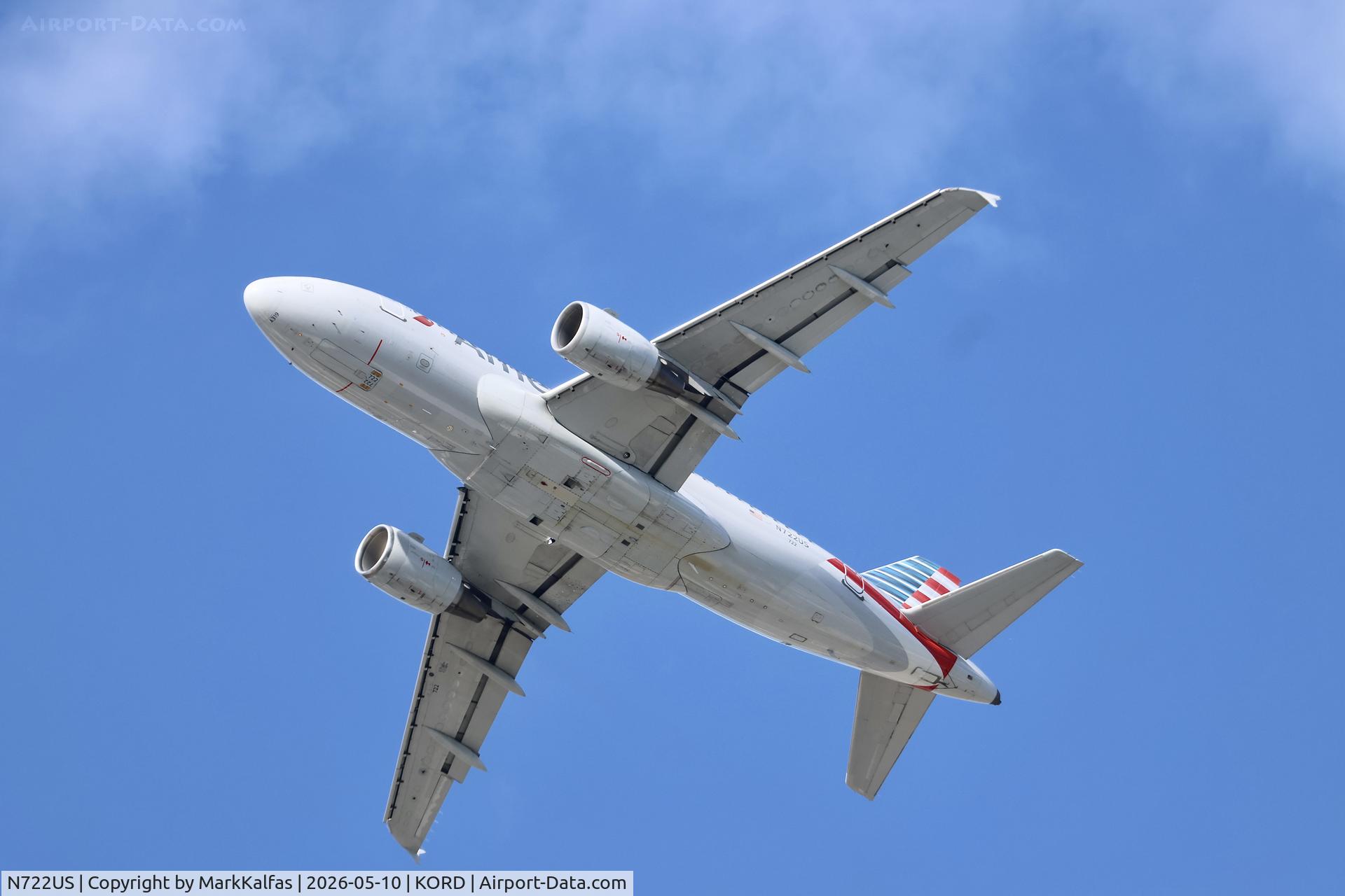 Aircraft N722US, 1999 Airbus A319-112, c/n 1097, A319 American Airbus A319-112, N722US departing 28R KORD., at KORD, photo by MarkKalfas