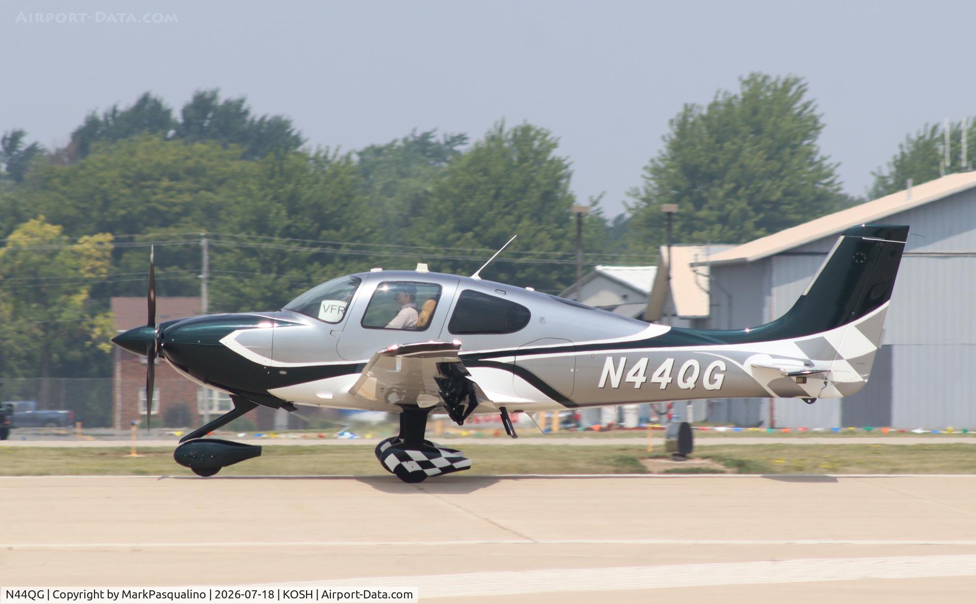 Aircraft N44QG, 2022 Cirrus SR22T, c/n 8676, Cirrus SR22T, at KOSH, photo by MarkPasqualino