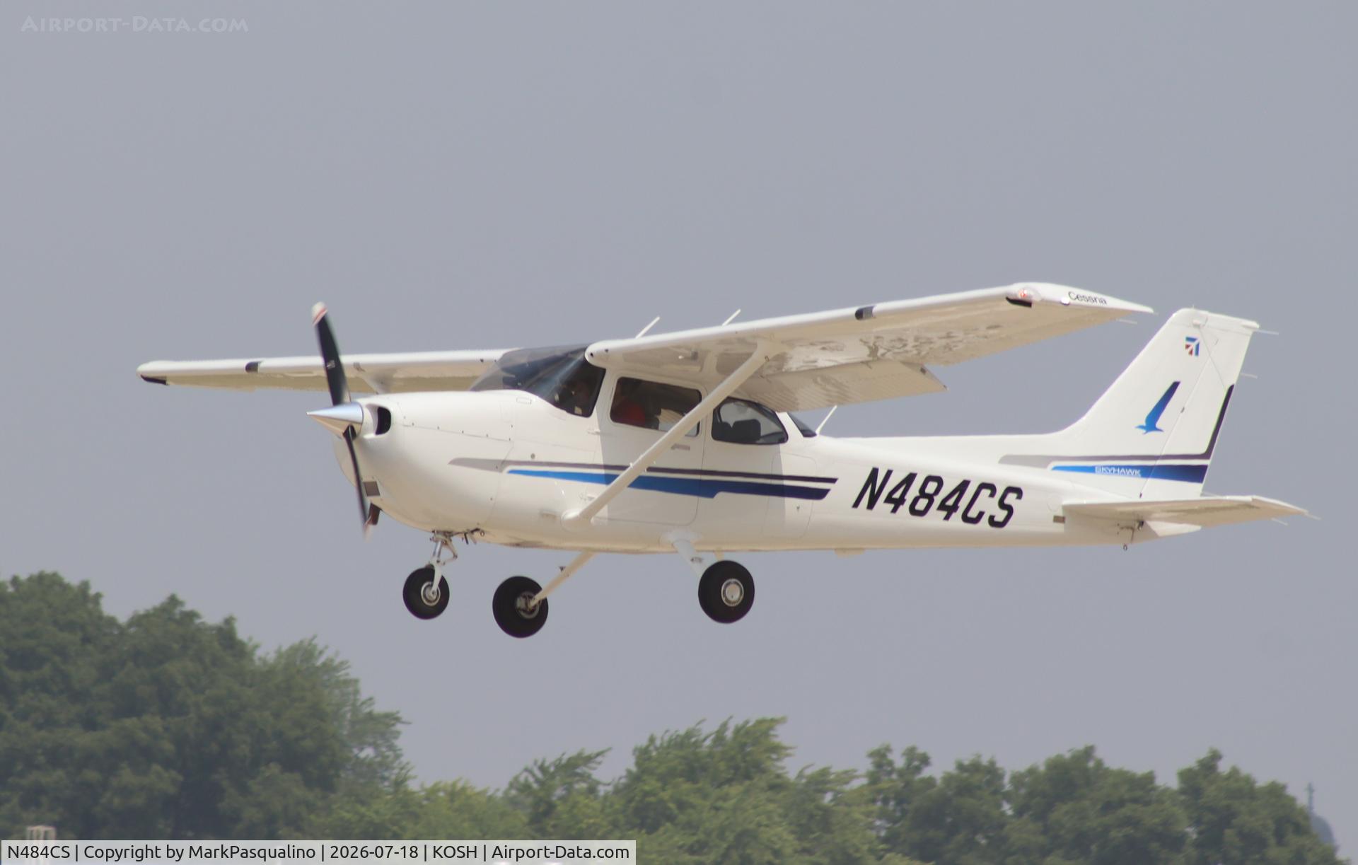 Aircraft N484CS, 2026 Cessna 172S, c/n 172S13484, Cessna 172S, at KOSH, photo by MarkPasqualino