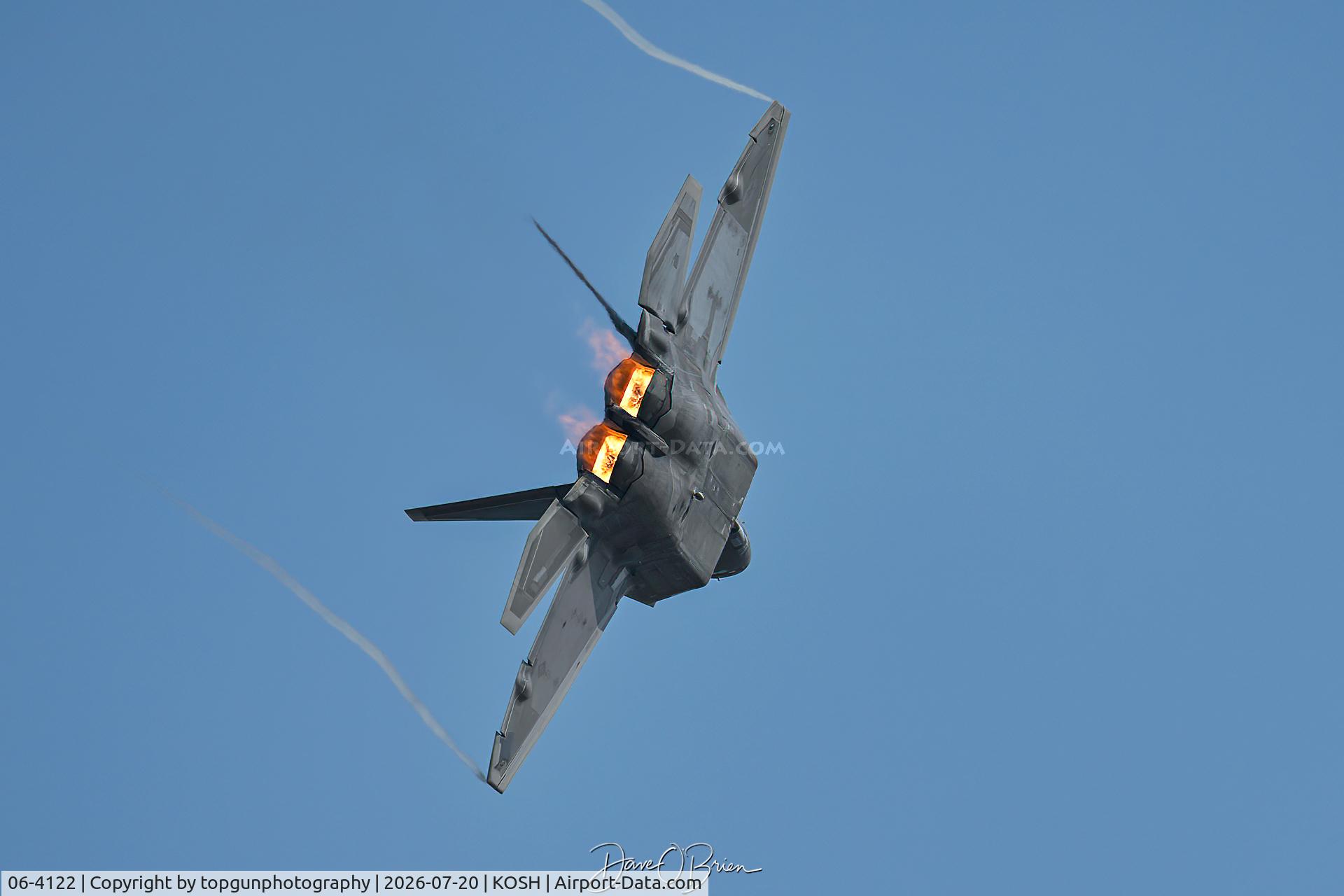 Aircraft 06-4122, 2006 Lockheed Martin F-22A Raptor, c/n 4122, RAPTOR DEMO TEAM, at KOSH, photo by topgunphotography