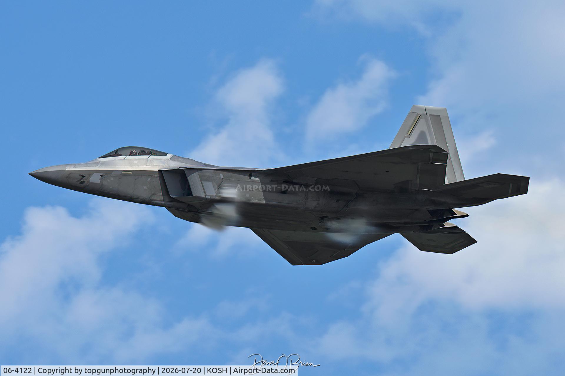 Aircraft 06-4122, 2006 Lockheed Martin F-22A Raptor, c/n 4122, Raptor Demo Team, at KOSH, photo by topgunphotography