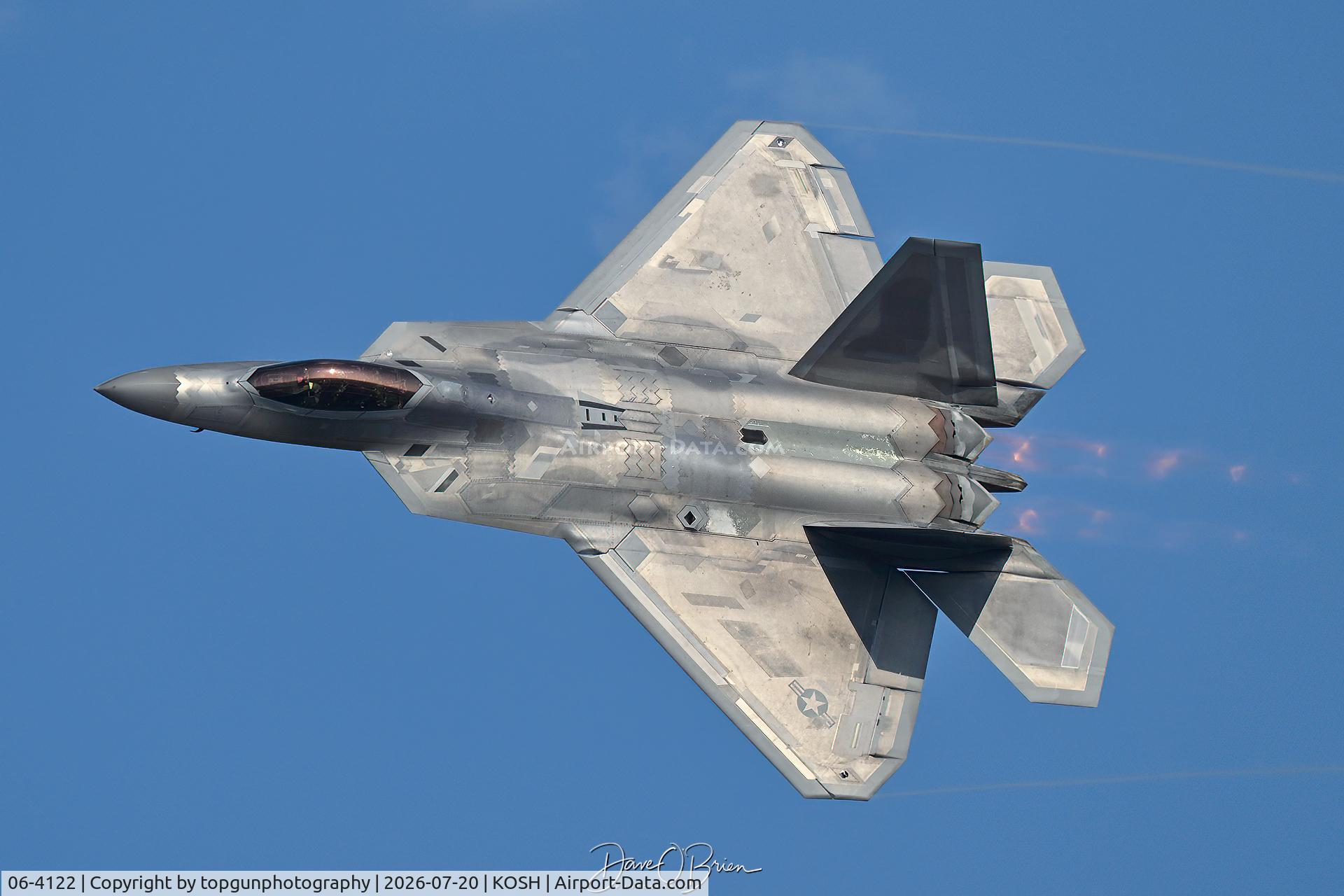 Aircraft 06-4122, 2006 Lockheed Martin F-22A Raptor, c/n 4122, RAPTOR DEMO TEAM, at KOSH, photo by topgunphotography