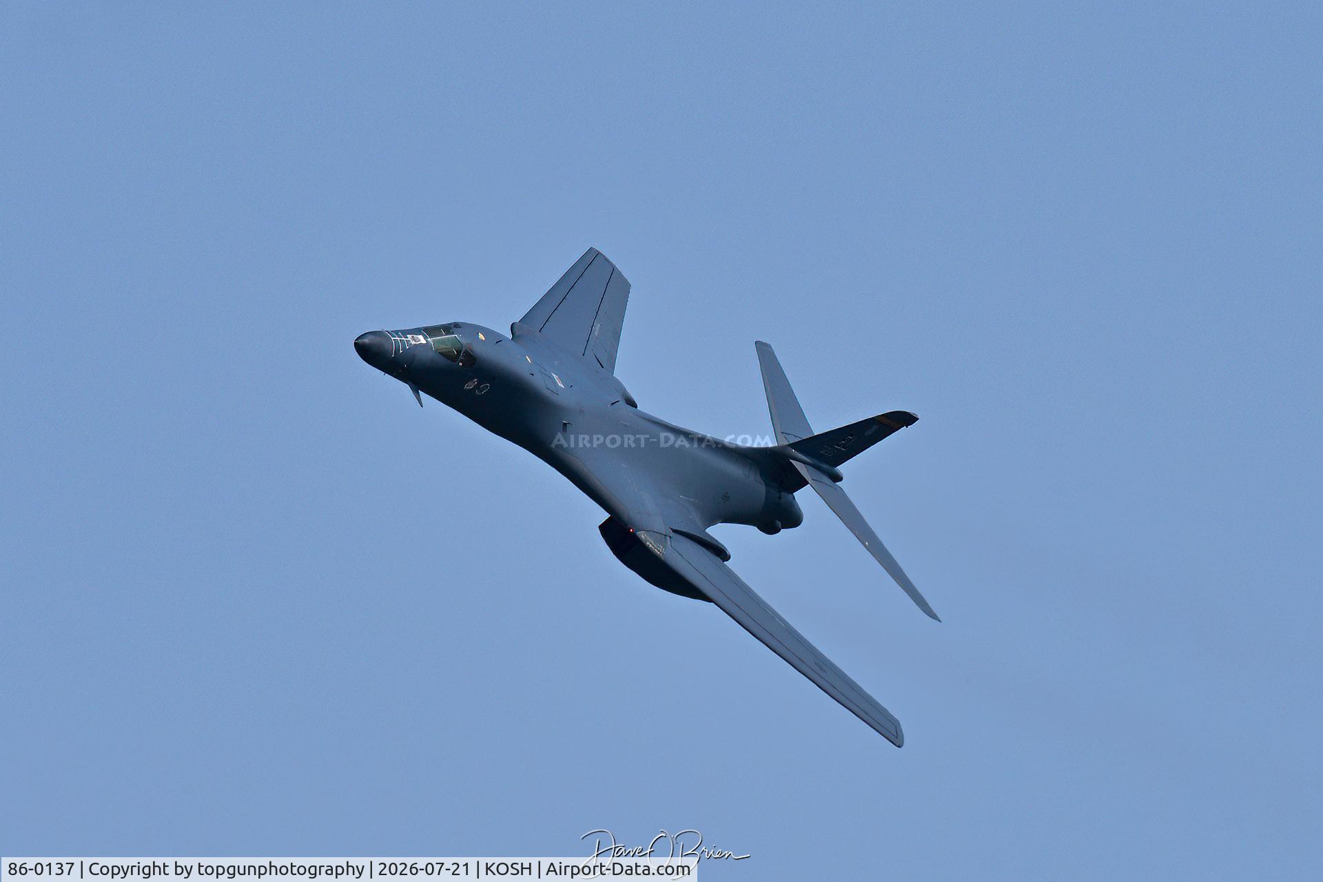 Aircraft 86-0137, 1986 Rockwell B-1B Lancer, c/n 97, B-1 Flyby at Oshkosh, at KOSH, photo by topgunphotography