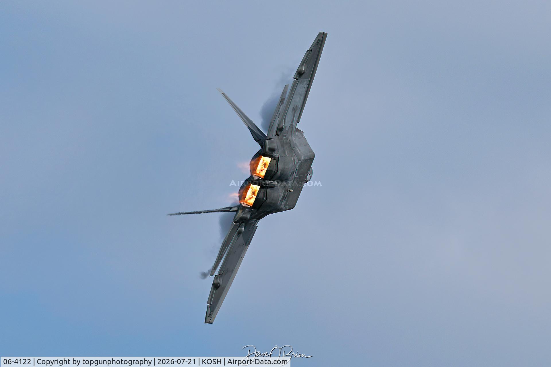 Aircraft 06-4122, 2006 Lockheed Martin F-22A Raptor, c/n 4122, RAPTOR Demo flown by Captain Nick "Laz" Le Tourneau, at KOSH, photo by topgunphotography