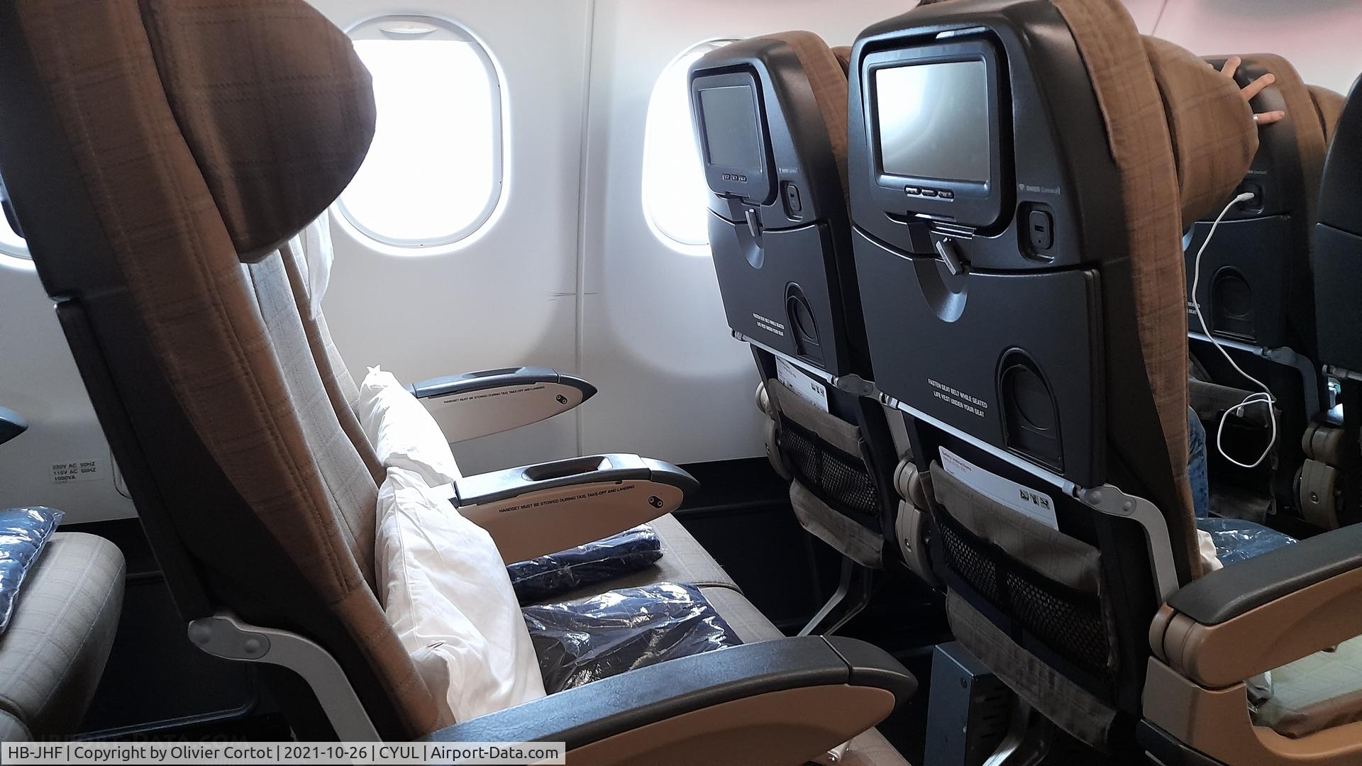 Aircraft HB-JHF, 2010 Airbus A330-343X, c/n 1089, economy class, at CYUL, photo by Olivier Cortot