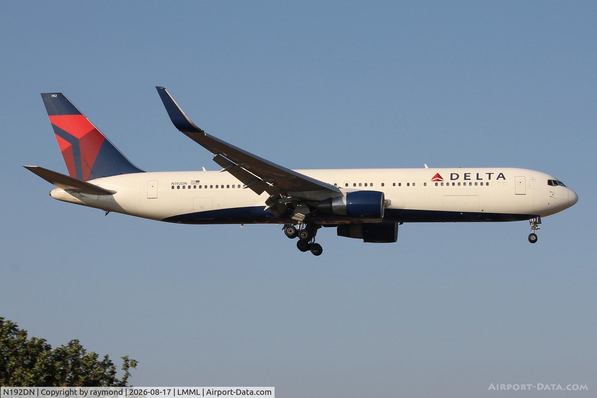 Aircraft N192DN, 1997 Boeing 767-332, c/n 28449, Boeing 767-332 reg N192DN of Delta Air Lines approaching RW31 Malta from JFK., at LMML, photo by raymond