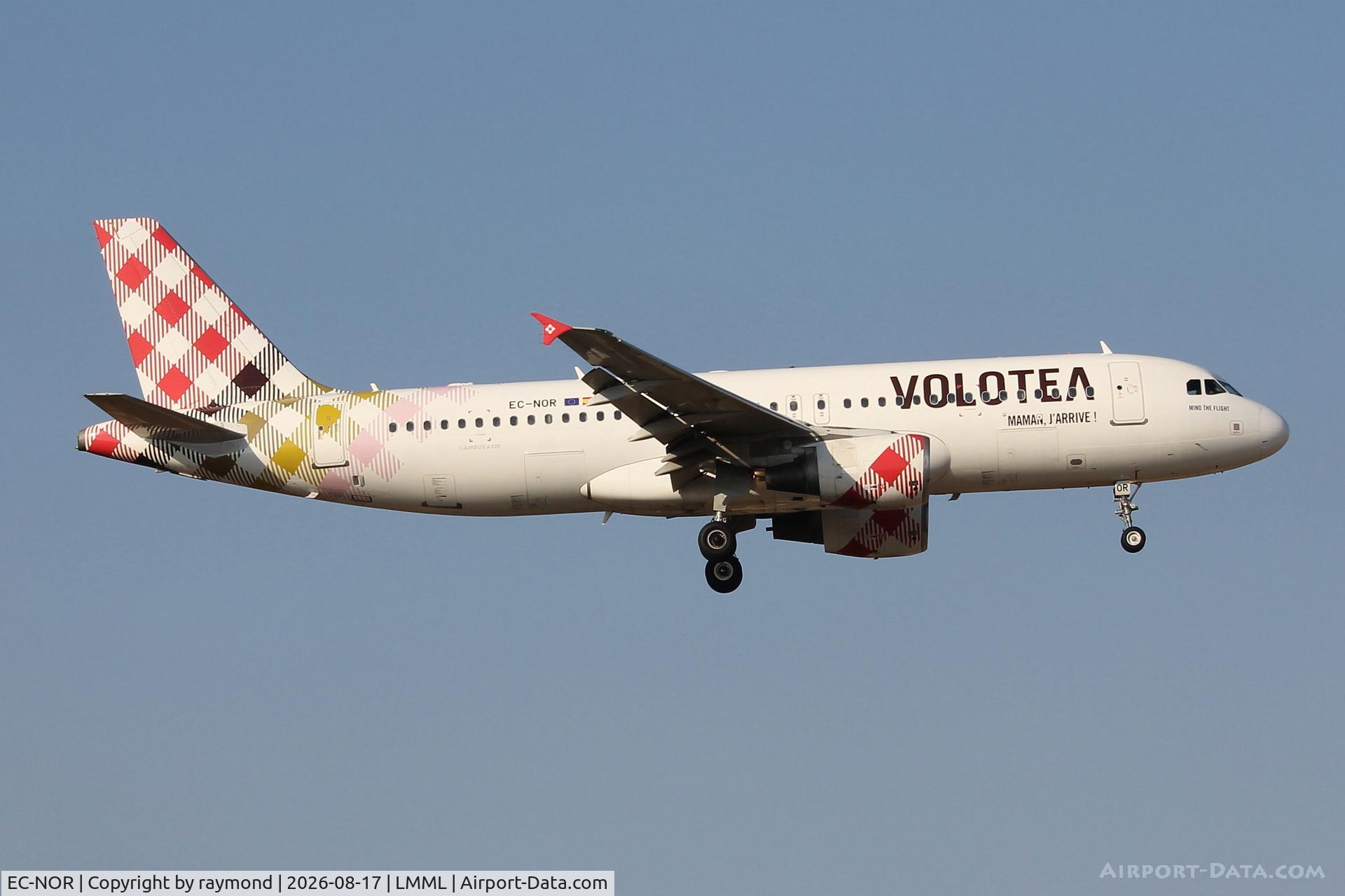 Aircraft EC-NOR, 2009 Airbus A320-216, c/n 3963, Airbus A320-216 reg EC-NOR of Volotea approaching RW31 MLA., at LMML, photo by raymond