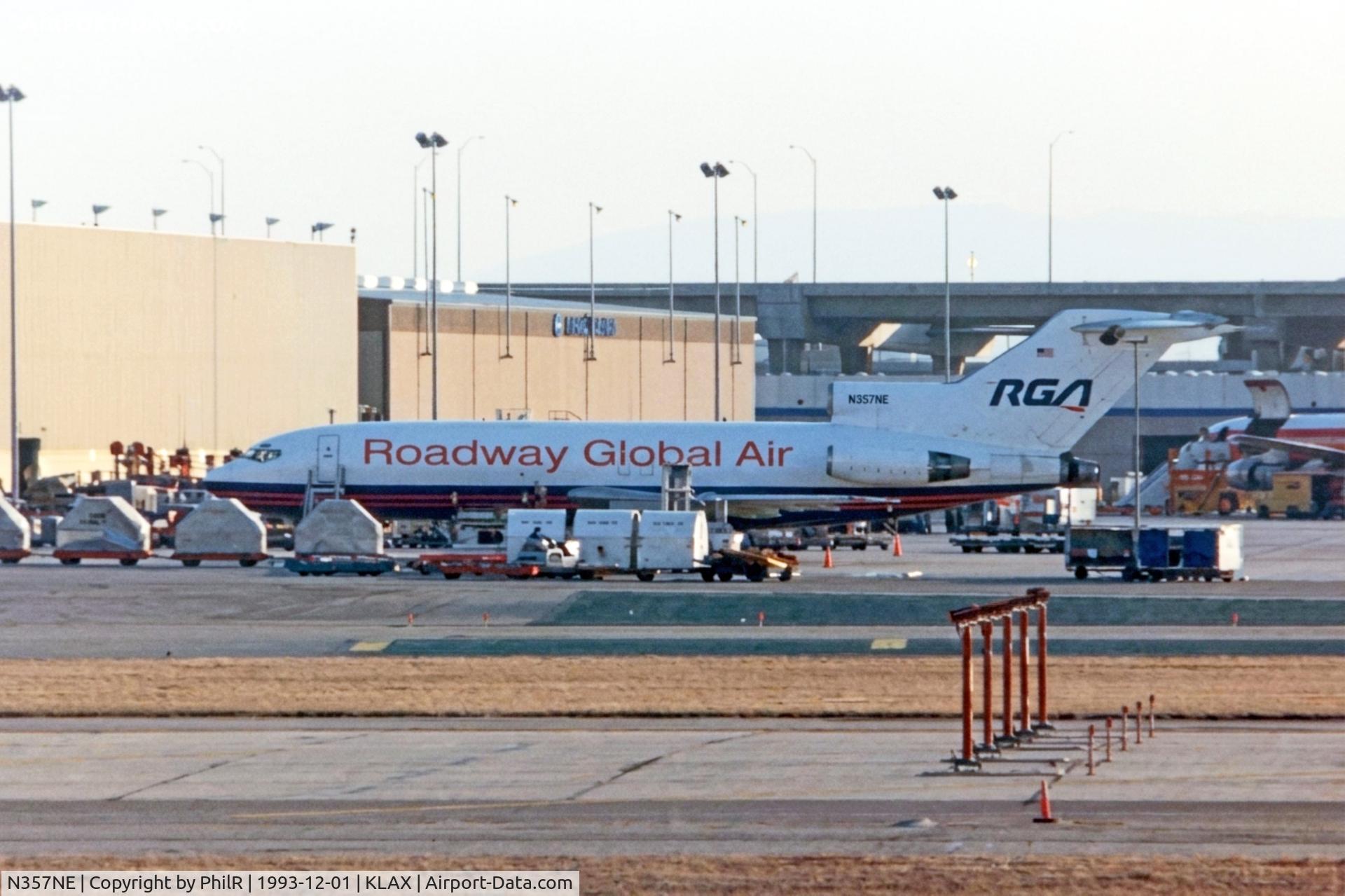 Aircraft N357NE, 1967 Boeing 727-82, c/n 19405, N357NE 1967 B727-100F Roadway Globe Air LAX, at KLAX, photo by PhilR
