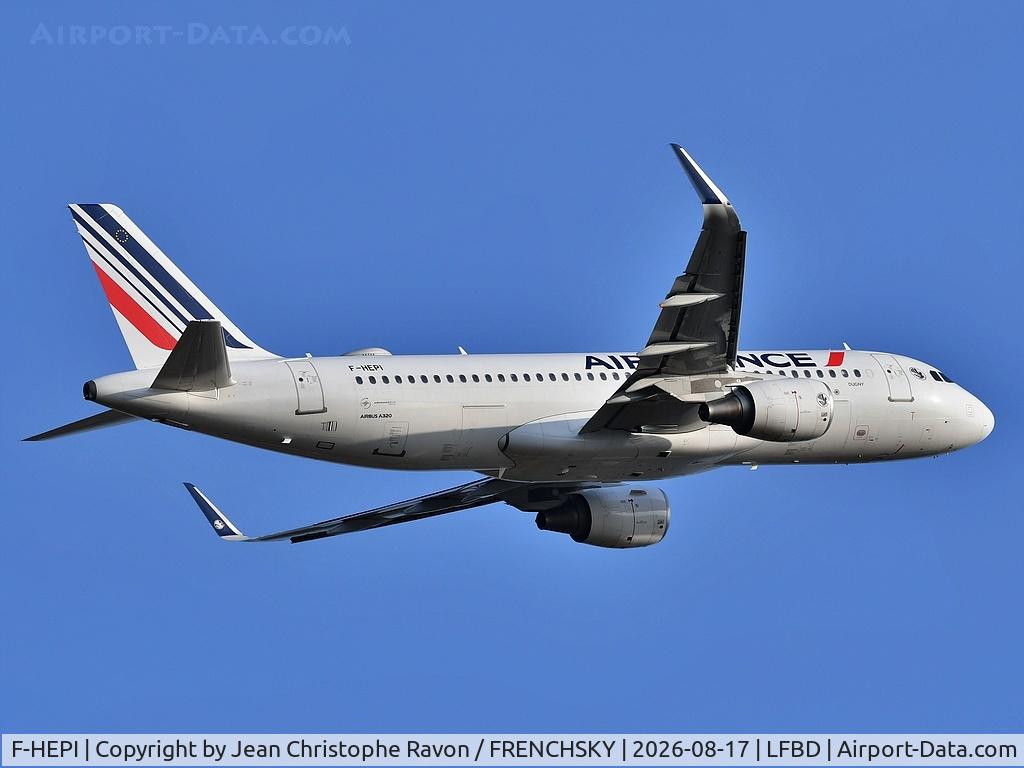 Aircraft F-HEPI, 2017 Airbus A320-214, c/n 7713, Bordeaux (BOD) Paris (CDG) AF7437, at LFBD, photo by Jean Christophe Ravon / FRENCHSKY