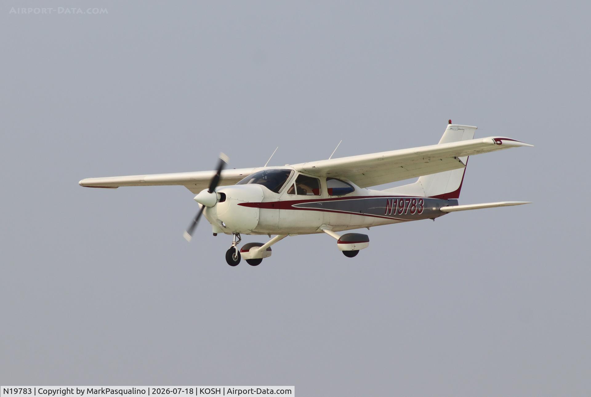 Aircraft N19783, 1976 Cessna 177B Cardinal, c/n 17702595, Cessna 177B, at KOSH, photo by MarkPasqualino