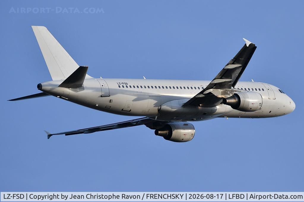 Aircraft LZ-FSD, 2008 Airbus A320-214, c/n 3461, Bordeaux (BOD) Malaga (AGP) V73843, at LFBD, photo by Jean Christophe Ravon / FRENCHSKY