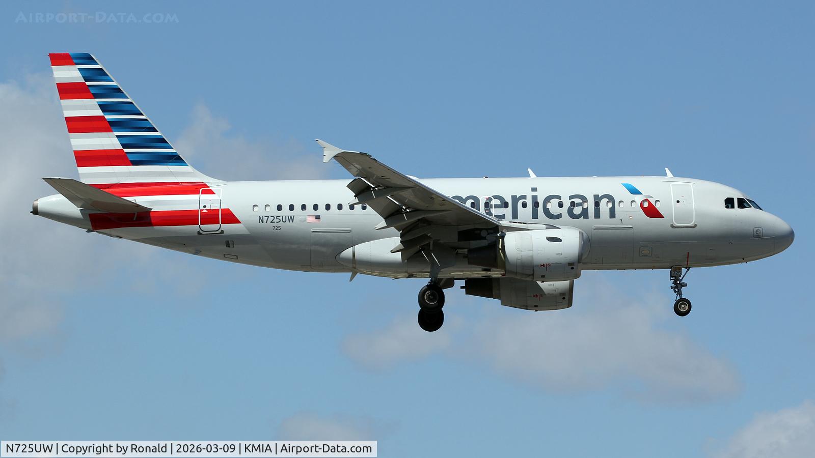 Aircraft N725UW, 1999 Airbus A319-112, c/n 1135, at mia, at KMIA, photo by Ronald