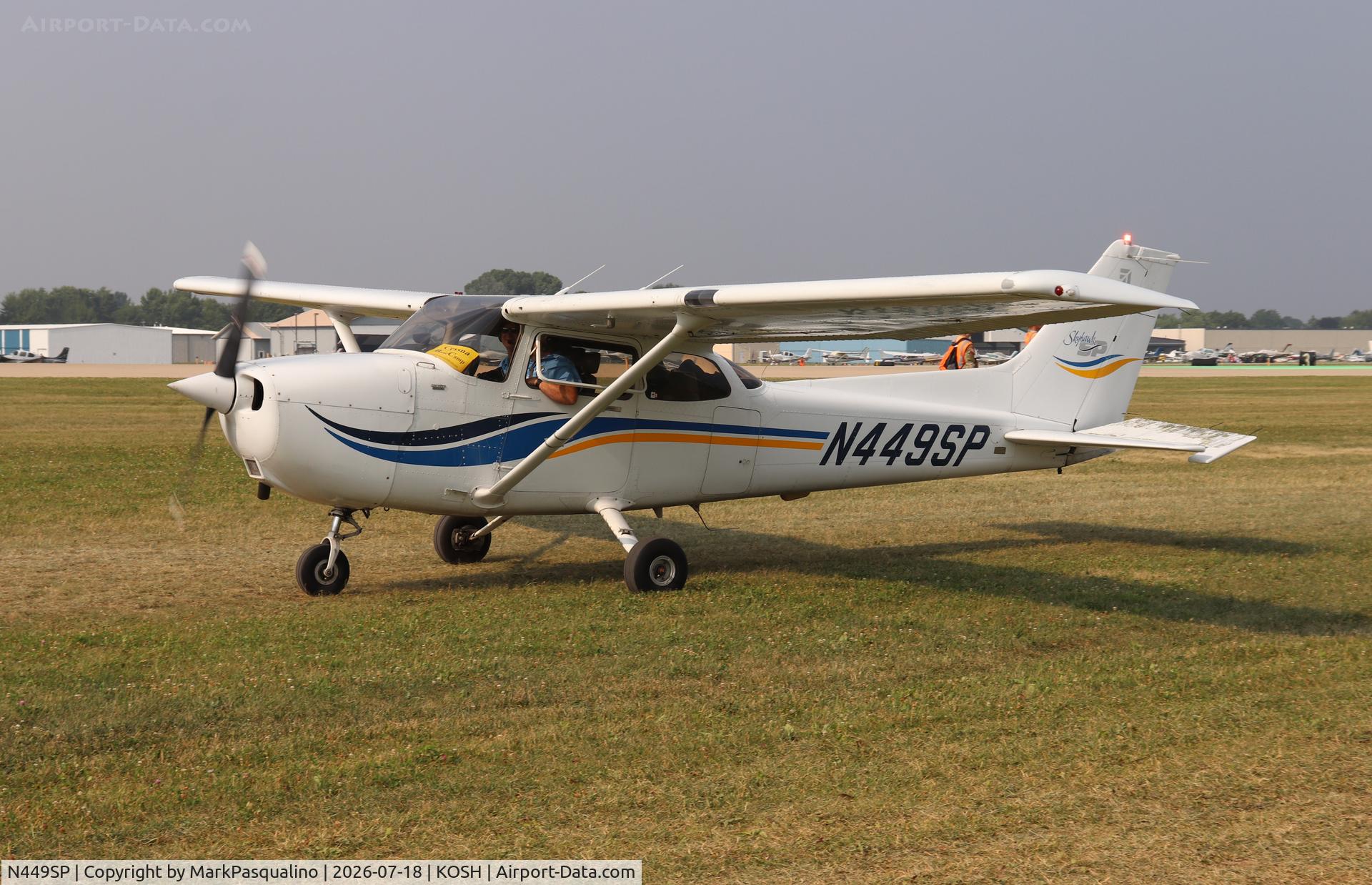 Aircraft N449SP, 1999 Cessna 172S Skyhawk SP, c/n 172S8315, Cessna 172S, at KOSH, photo by MarkPasqualino