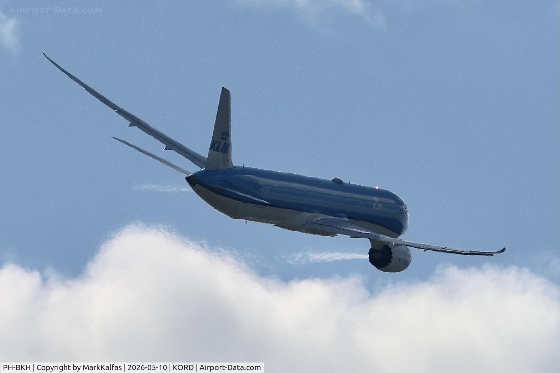 Aircraft PH-BKH, 2020 Boeing 787-10 Dreamliner, c/n 42489, B78X KLM Boeing 787-10 Dreamliner PH-BKH departing 28R KORD, at KORD, photo by MarkKalfas
