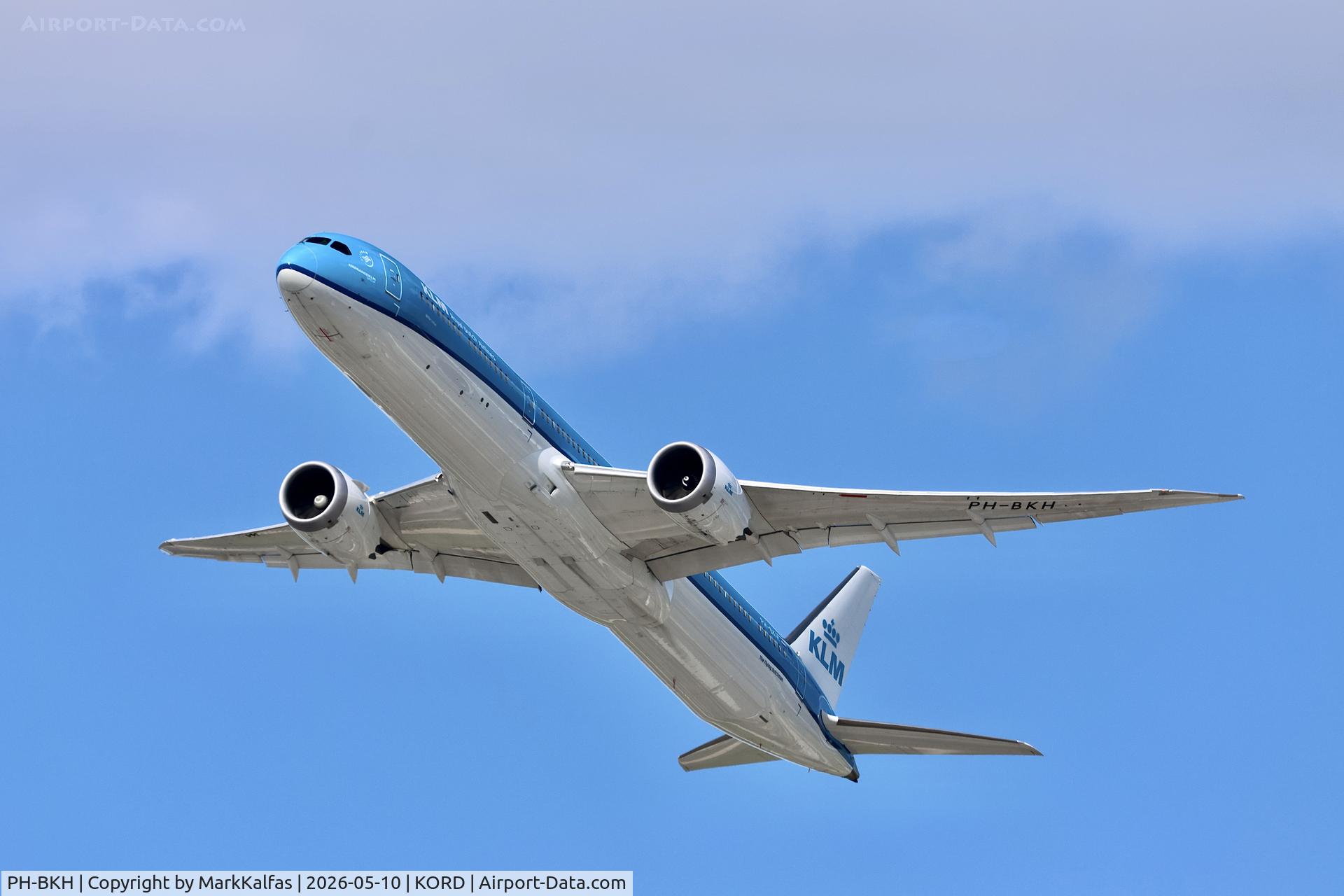 Aircraft PH-BKH, 2020 Boeing 787-10 Dreamliner, c/n 42489, B78X KLM Boeing 787-10 Dreamliner PH-BKH departing 28R KORD, at KORD, photo by MarkKalfas