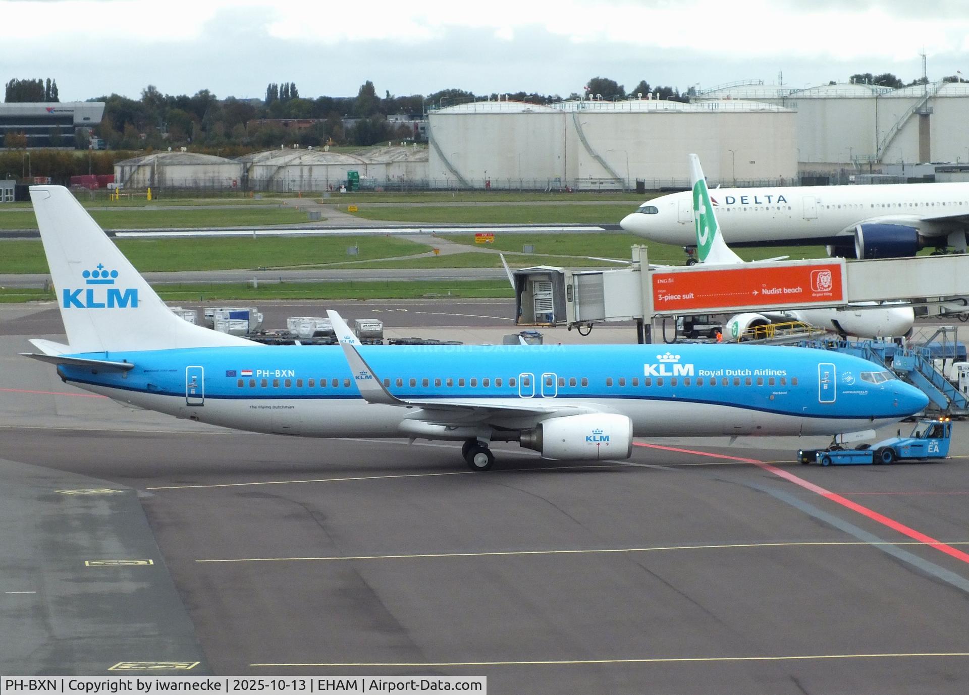 Aircraft PH-BXN, 2000 Boeing 737-8K2, c/n 30356 l/n 728, Boeing 737-8K2 of KLM at Amsterdam Schiphol airport, at EHAM, photo by iwarnecke