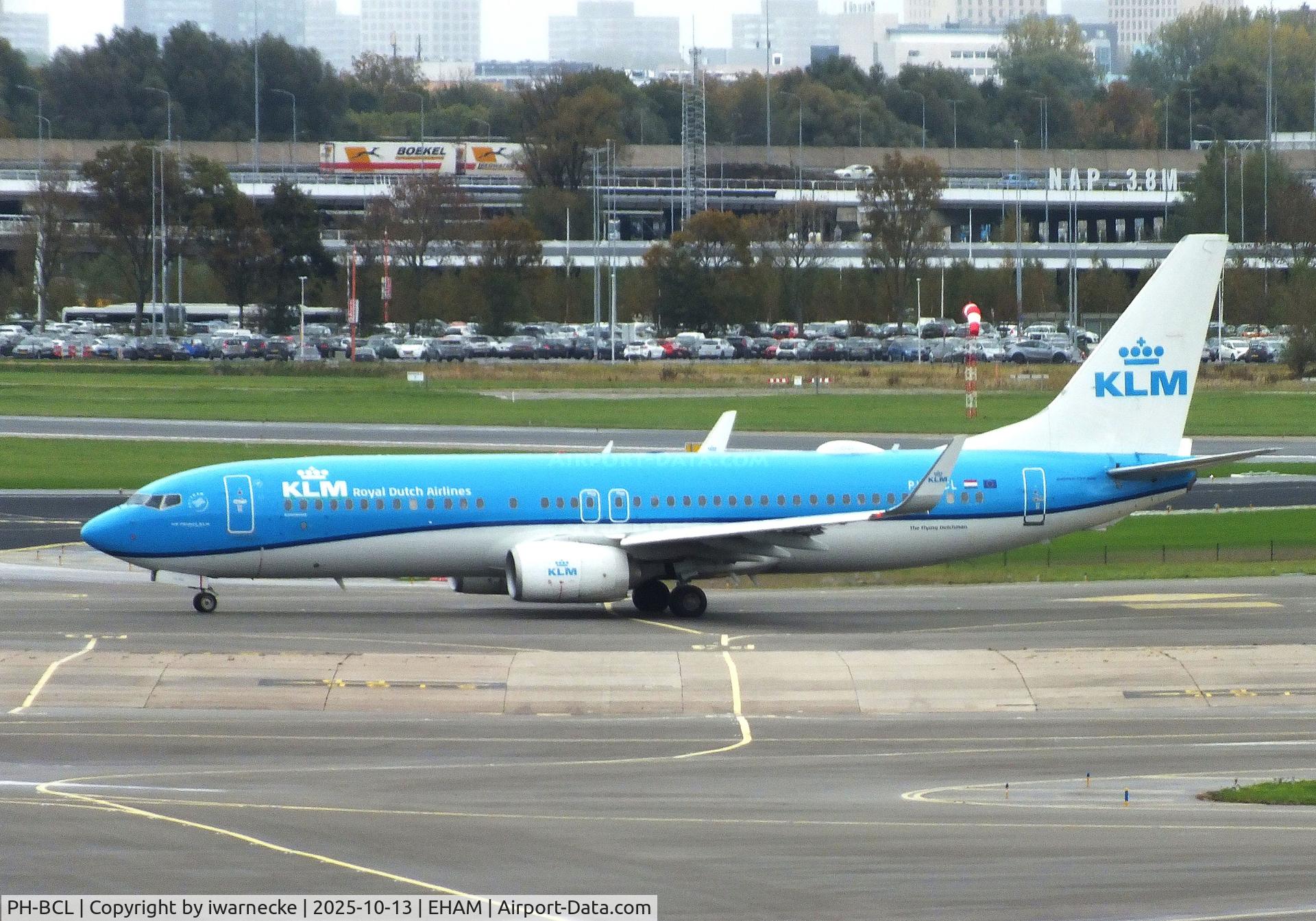 Aircraft PH-BCL, 2019 Boeing 737-800, c/n 63624 l/n 7542A, Boeing 737-800 of KLM at Amsterdam Schiphol airport, at EHAM, photo by iwarnecke