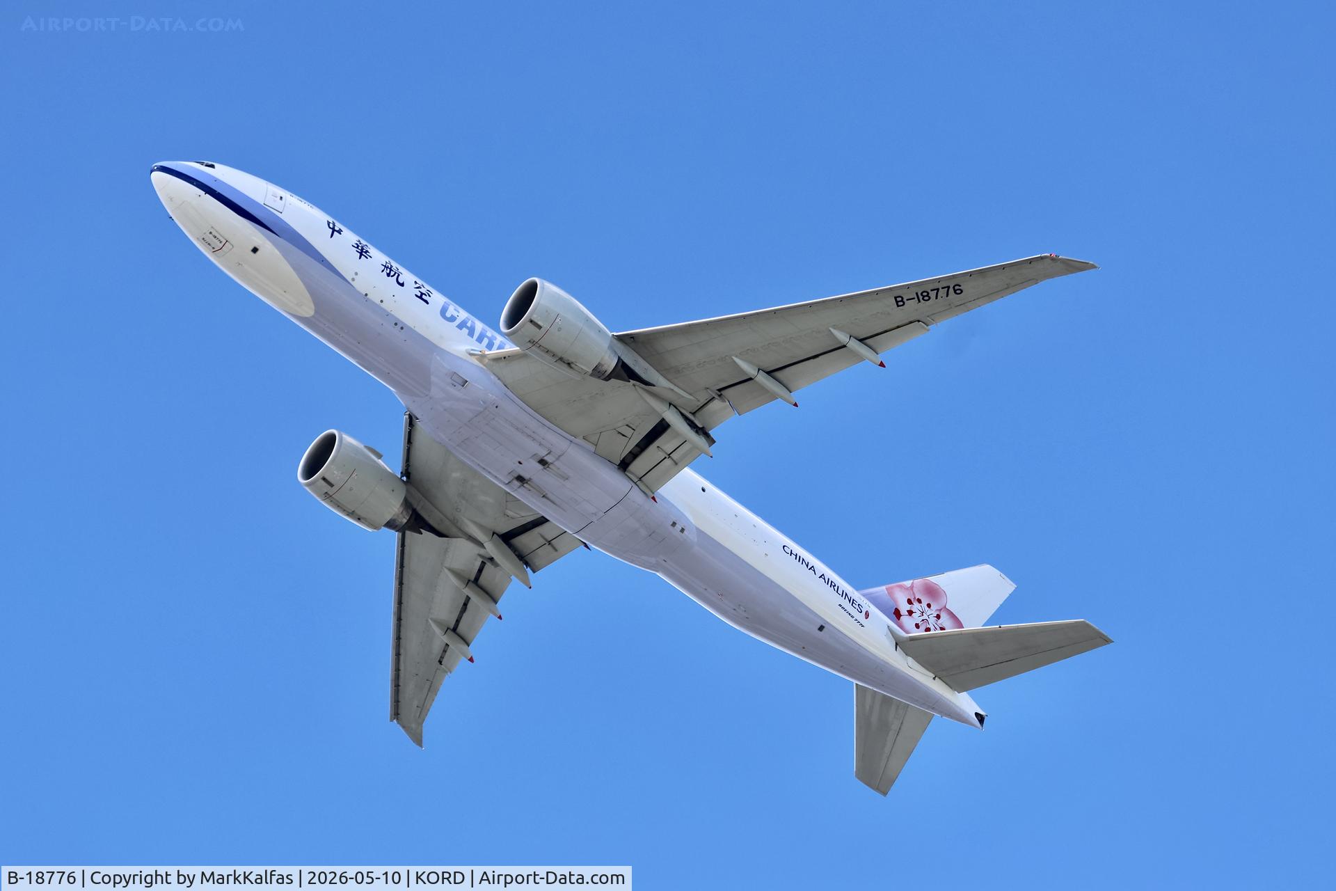 Aircraft B-18776, 2022 Boeing 777-200LR, c/n 66900 l/n 1729, B77L China Airlines BOEING 777-200LR B-18776 CAL5225 ORD-ANC, departing 28R KORD, at KORD, photo by MarkKalfas