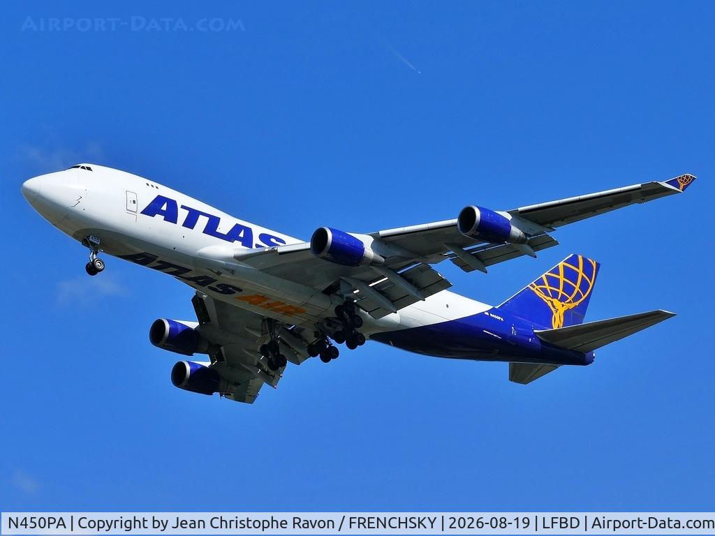 Aircraft N450PA, 2000 Boeing 747-46NF, c/n 30808, Los Angeles (LAX) Bordeaux (BOD) 5Y8318, at LFBD, photo by Jean Christophe Ravon / FRENCHSKY