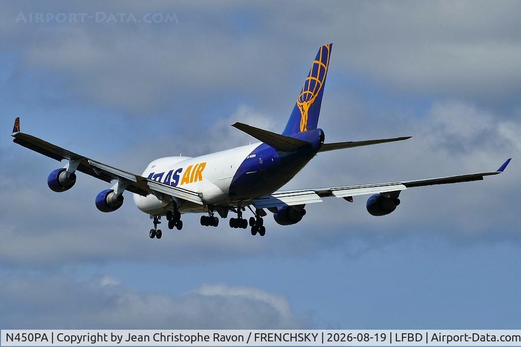 Aircraft N450PA, 2000 Boeing 747-46NF, c/n 30808, Los Angeles (LAX) Bordeaux (BOD) 5Y8318, at LFBD, photo by Jean Christophe Ravon / FRENCHSKY