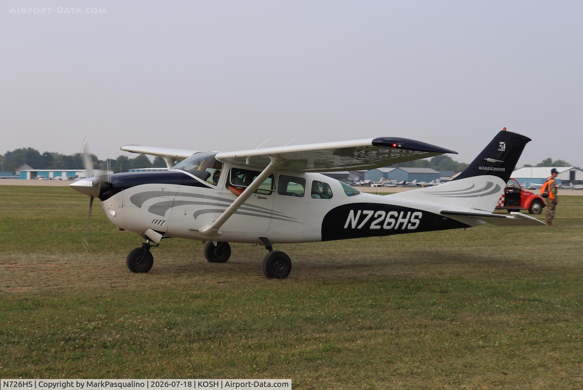 Aircraft N726HS, 1986 Cessna TU206G Turbo Stationair, c/n U20606947, Cessna TU206G, at KOSH, photo by MarkPasqualino