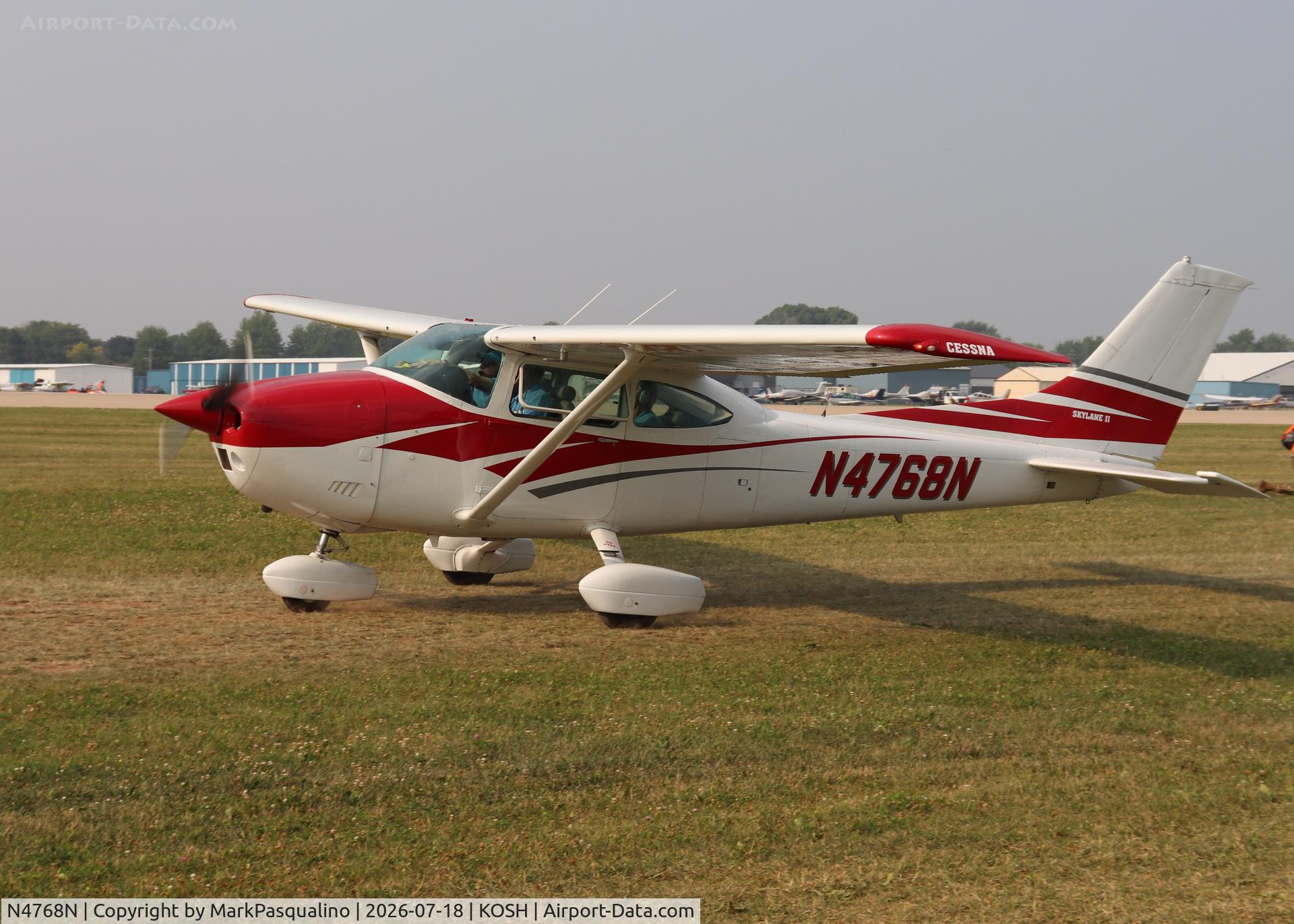 Aircraft N4768N, 1979 Cessna 182Q Skylane, c/n 18267351, Cessna 182Q, at KOSH, photo by MarkPasqualino