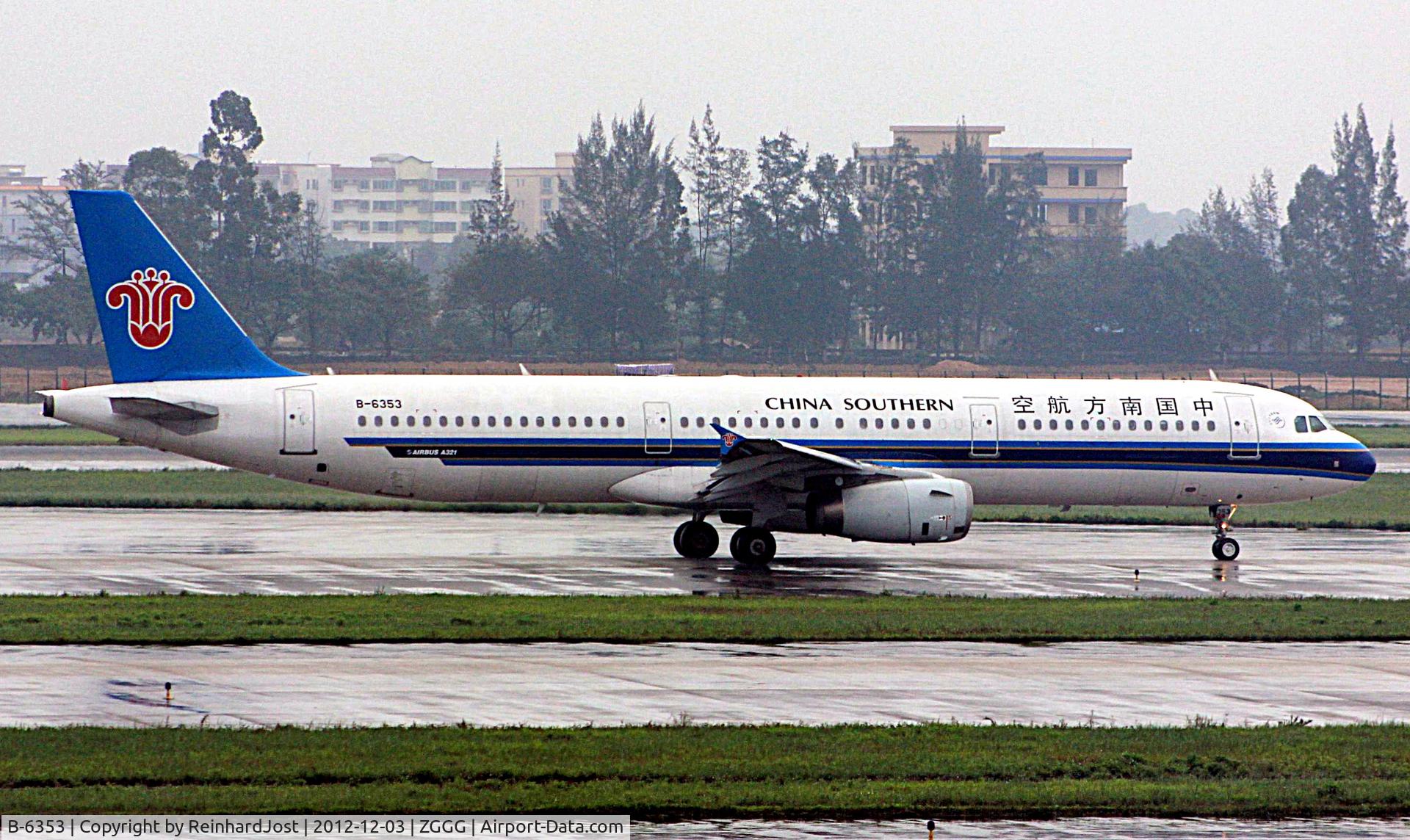 Aircraft B-6353, 2008 Airbus A321-231, c/n 3552, Airbus A321 at Guangzhou, China, at ZGGG, photo by ReinhardJost