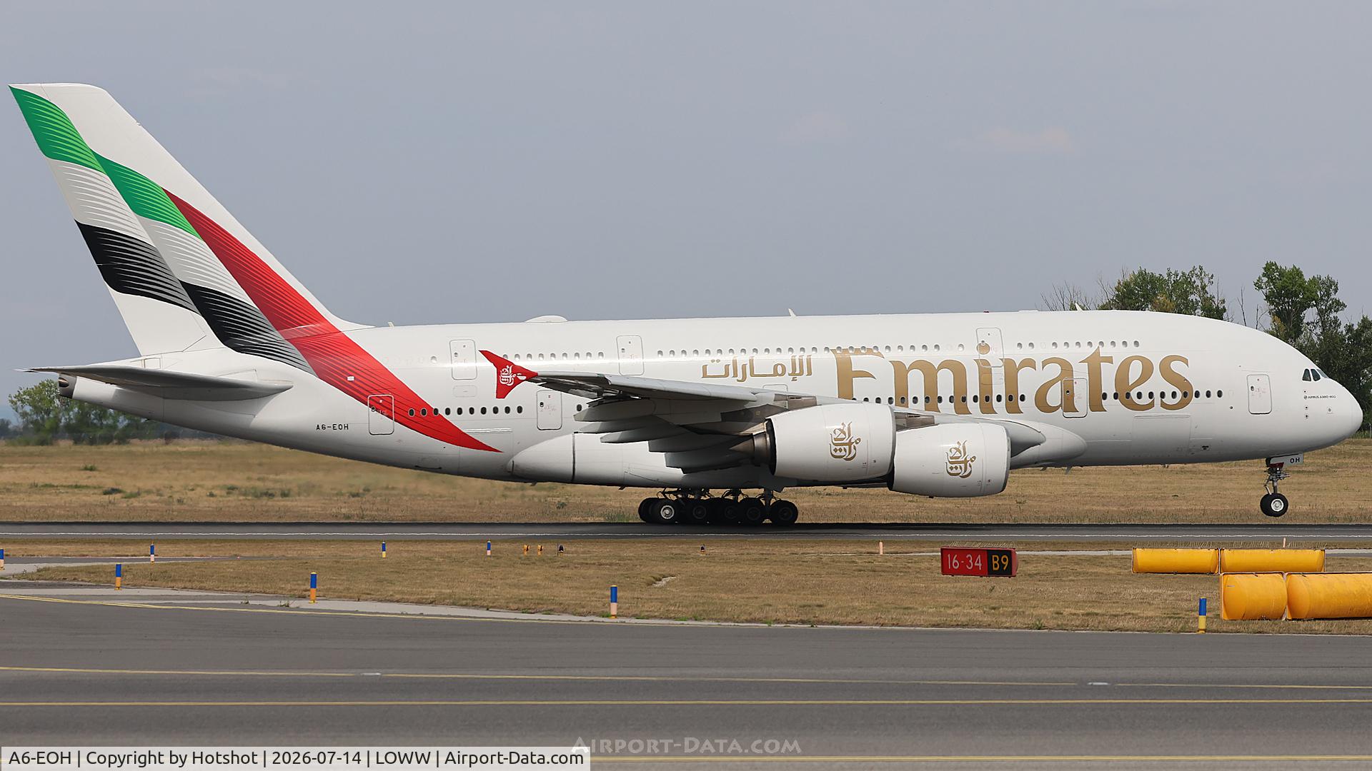 Aircraft A6-EOH, 2014 Airbus A380-861, c/n 174, Rotating on runway 16, at LOWW, photo by Hotshot