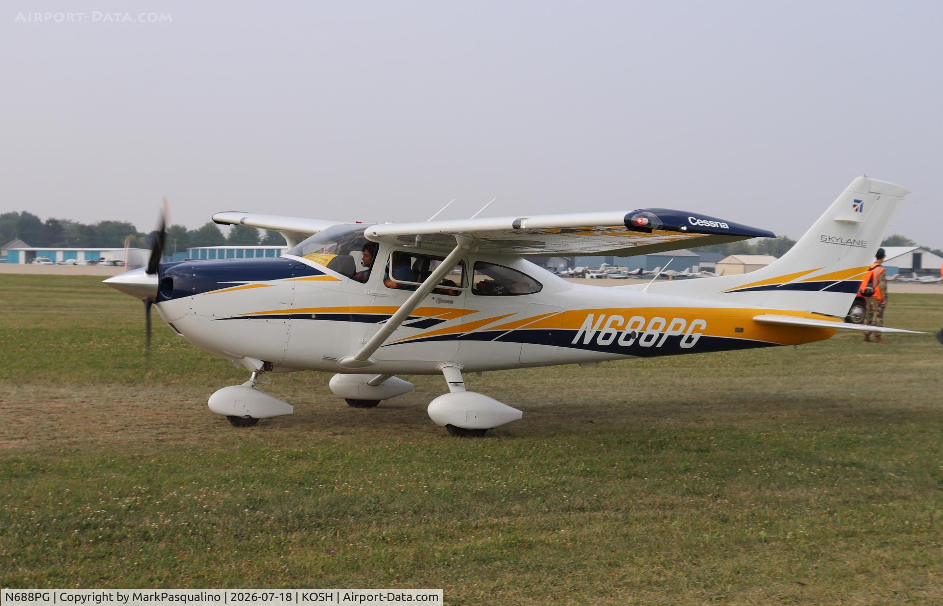 Aircraft N688PG, 2024 Cessna 182T Skylane, c/n 18283258, Cessna 182T, at KOSH, photo by MarkPasqualino