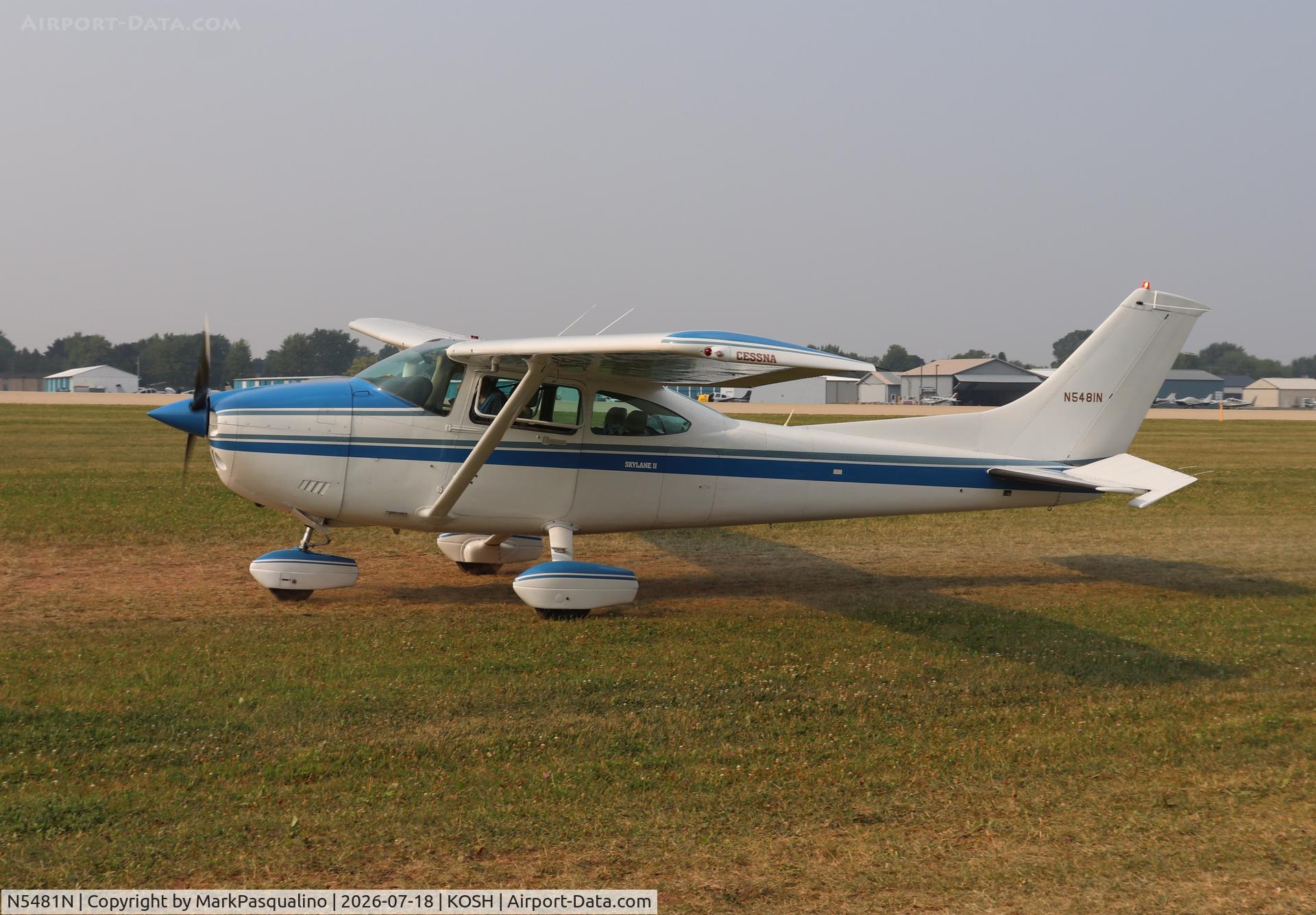 Aircraft N5481N, 1981 Cessna 182R Skylane, c/n 18267750, Cessna 182r, at KOSH, photo by MarkPasqualino