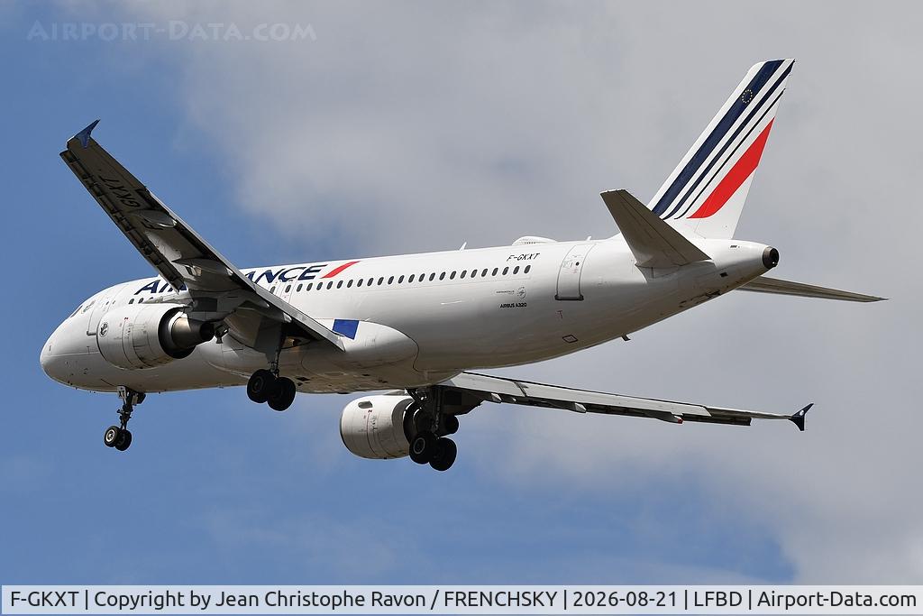 Aircraft F-GKXT, 2009 Airbus A320-214, c/n 3859, Paris (CDG) Bordeaux (BOD) AF7434, at LFBD, photo by Jean Christophe Ravon / FRENCHSKY