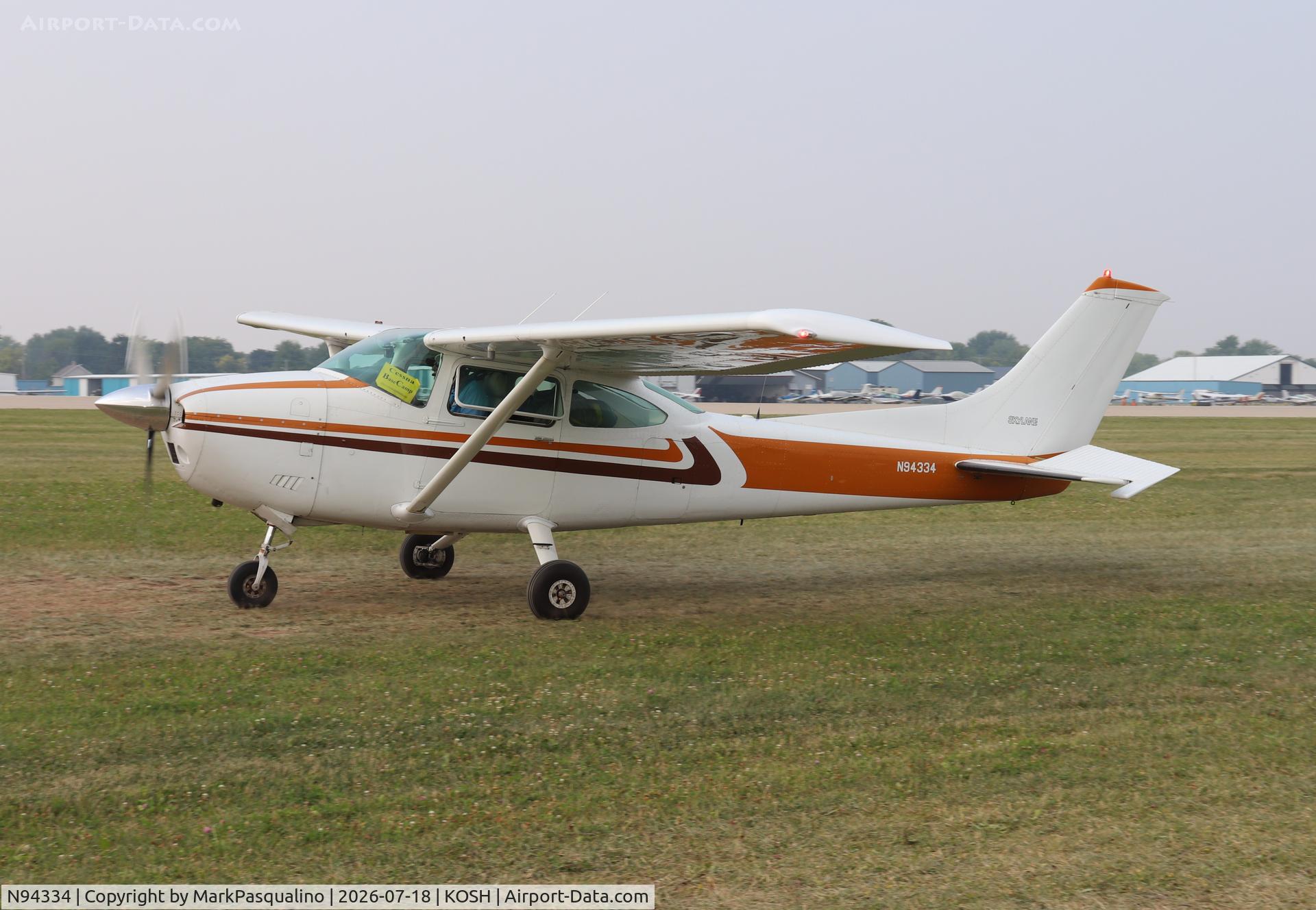Aircraft N94334, 1978 Cessna 182Q Skylane, c/n 18266412, Cessna 182Q, at KOSH, photo by MarkPasqualino