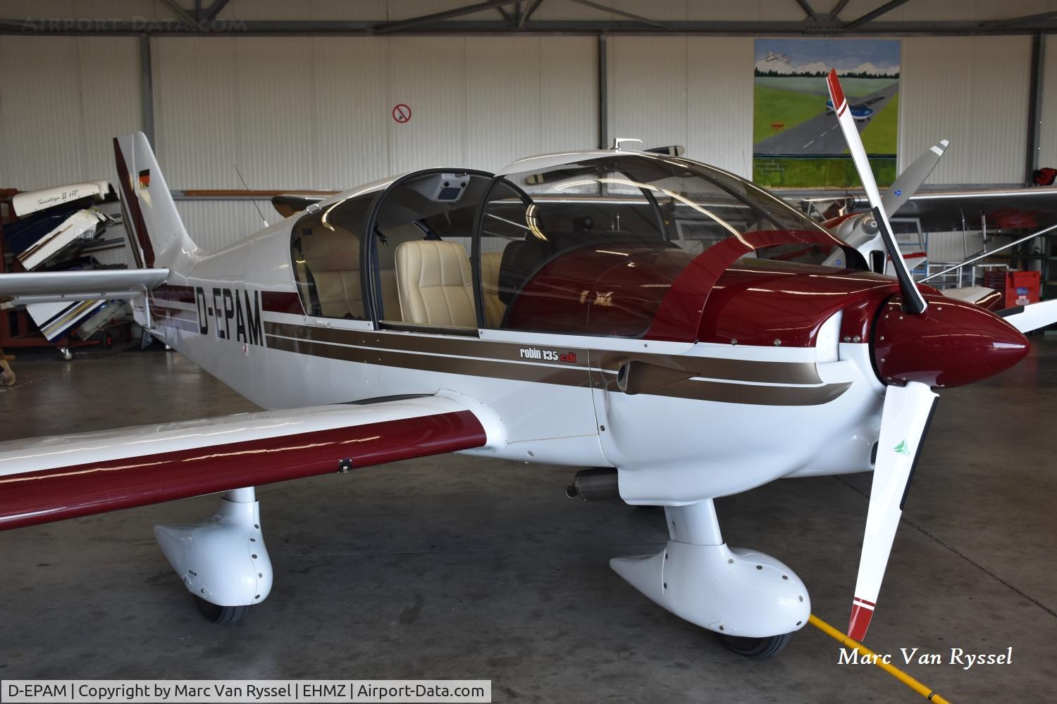 Aircraft D-EPAM, 2006 Robin DR-400-135cdi, c/n 2603, At Midden-Zeeland on 14-08-2026., at EHMZ, photo by Marc Van Ryssel