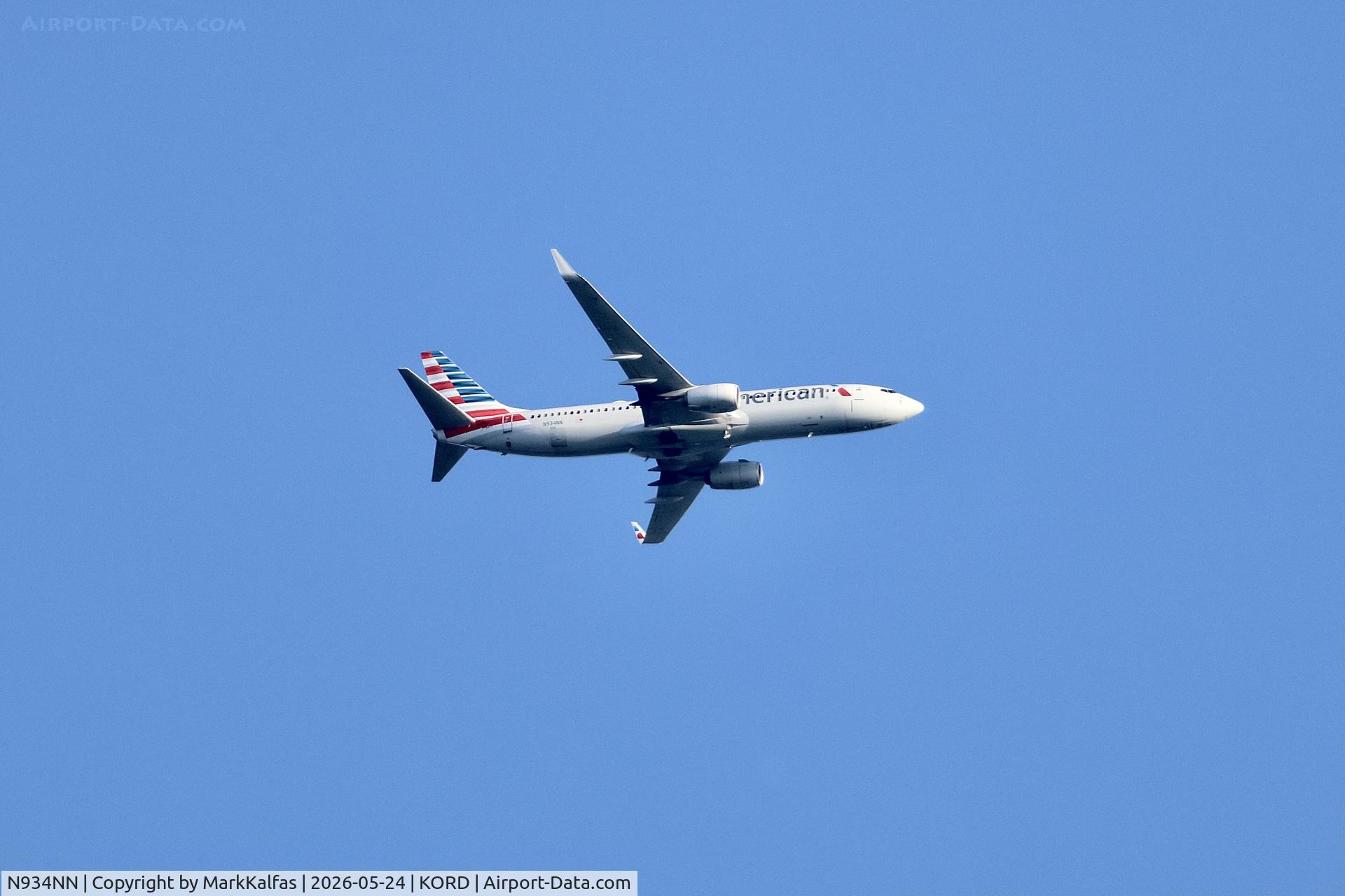 Aircraft N934NN, 2013 Boeing 737-823, c/n 33489 l/n 4558, B738 American Boeing 737-823 N934NN arriving at KORD, at KORD, photo by MarkKalfas