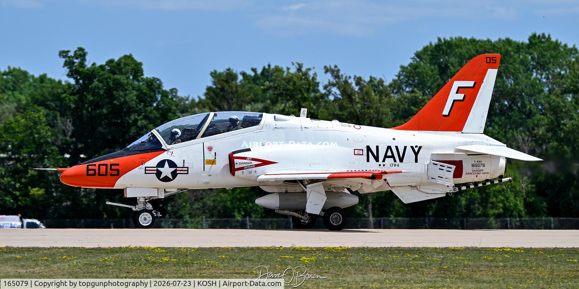 Aircraft 165079, McDonnell Douglas T-45C Goshawk, c/n A083, ROCKET12 arriving at Oshkosh 26, at KOSH, photo by topgunphotography