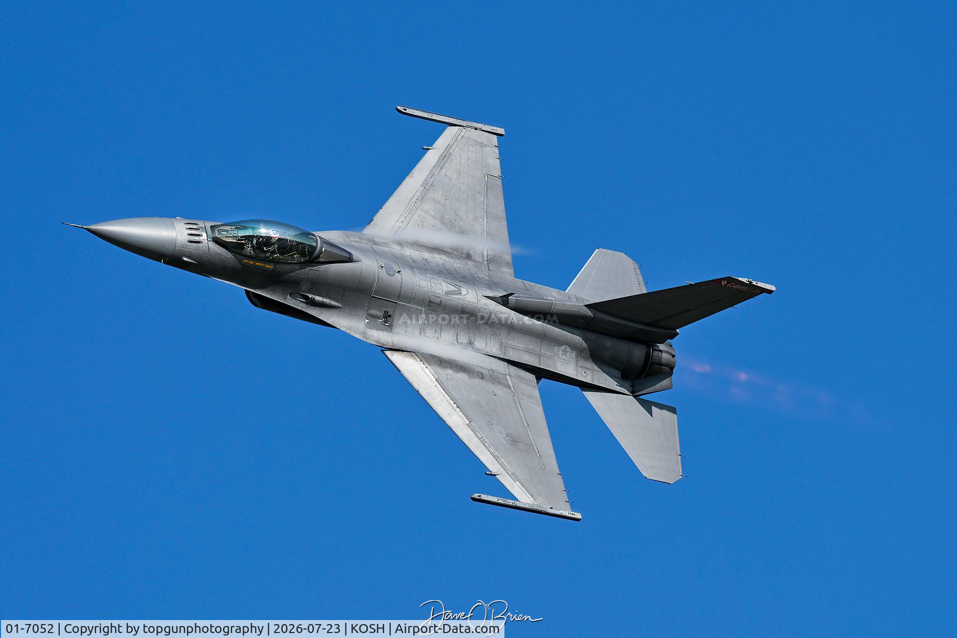 Aircraft 01-7052, Lockheed Martin F-16C, c/n CC-230, FEMA with the photo pass, at KOSH, photo by topgunphotography