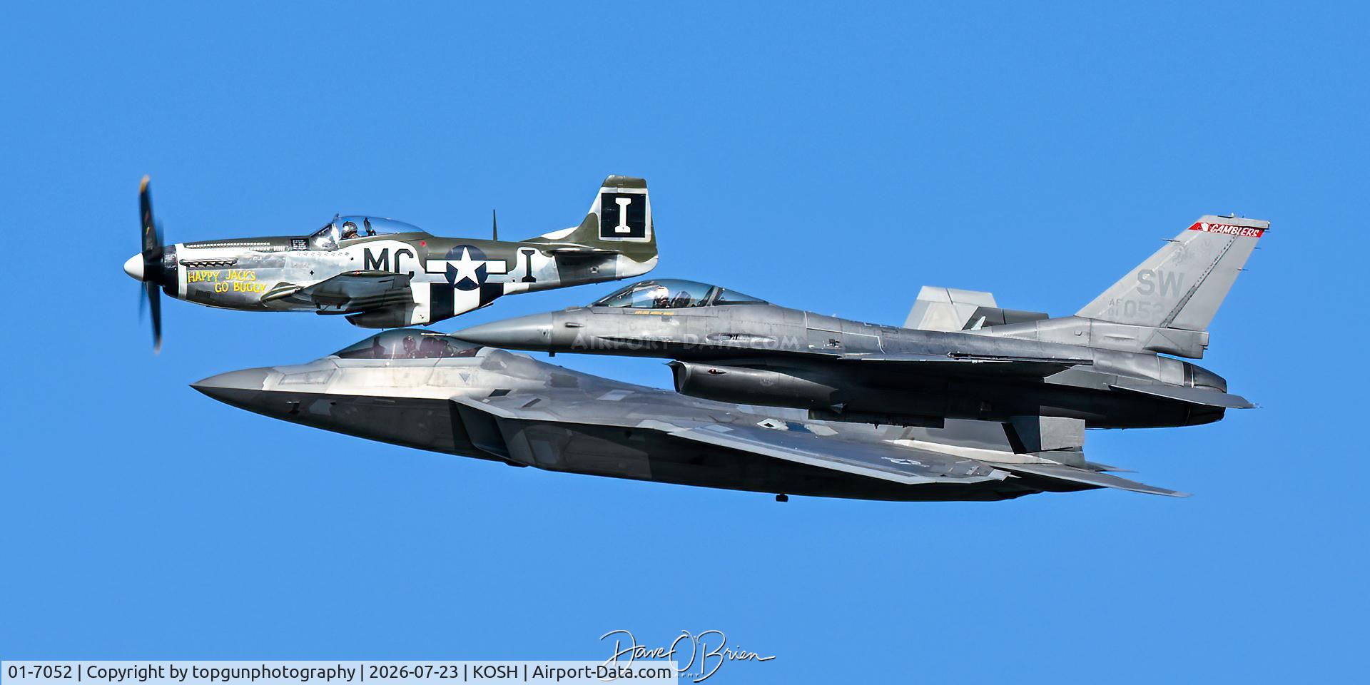 Aircraft 01-7052, Lockheed Martin F-16C, c/n CC-230, USAF Heritage Flight photo pass, at KOSH, photo by topgunphotography