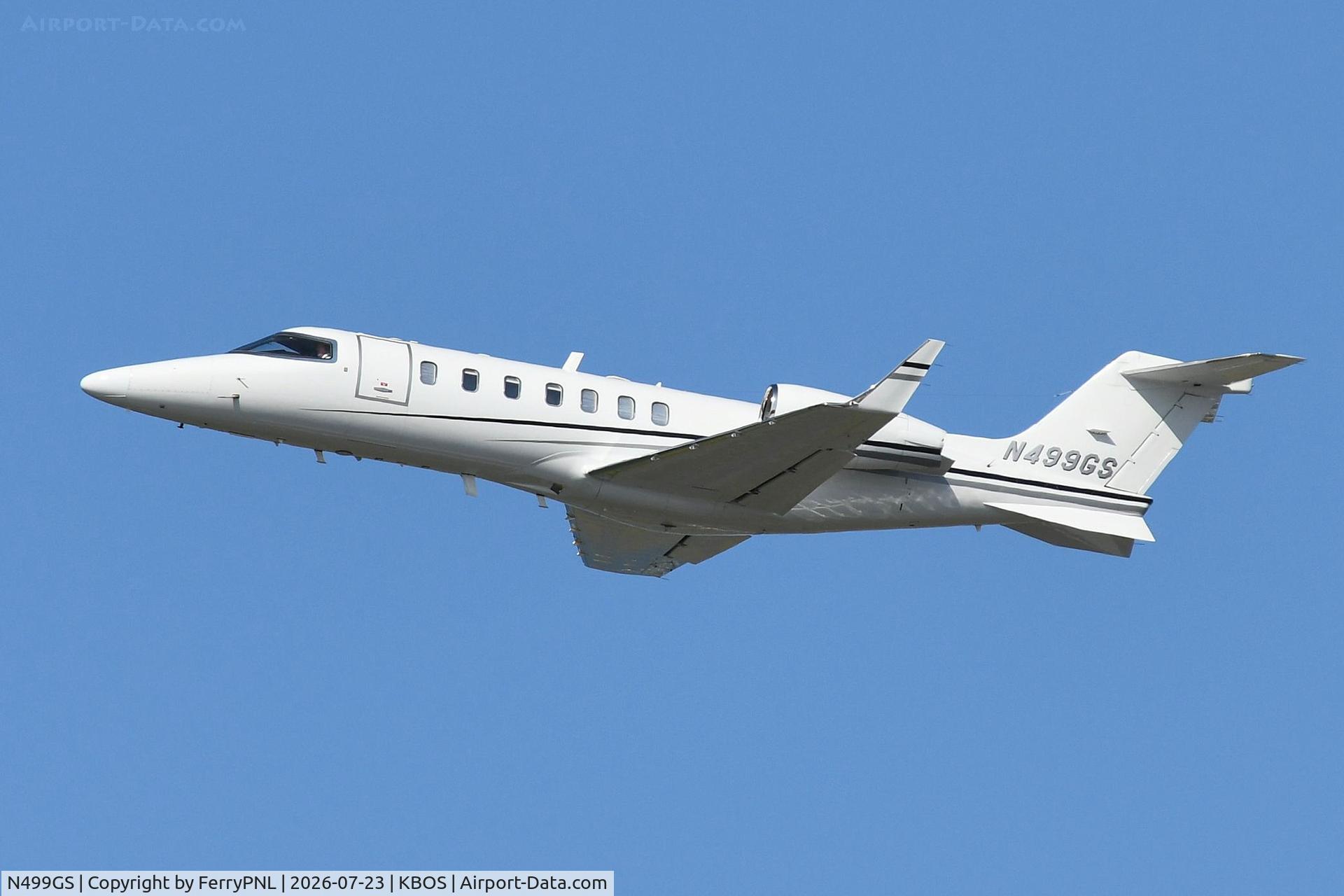 Aircraft N499GS, 2004 Learjet Inc 45, c/n 2014, Highland Aircraft LLC Learjet 40, at KBOS, photo by FerryPNL