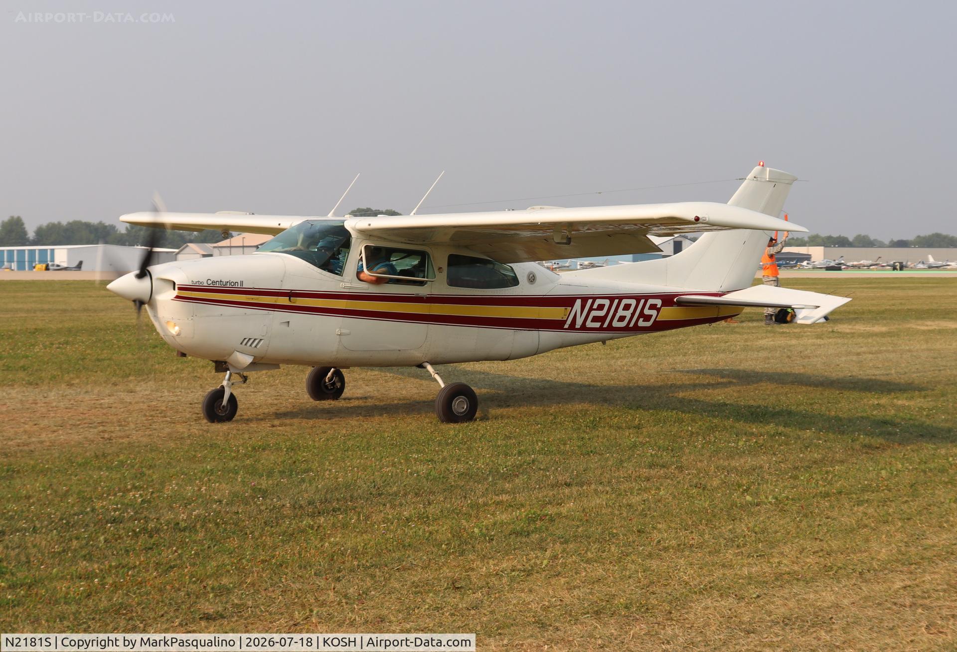 Aircraft N2181S, 1975 Cessna T210L Turbo Centurion, c/n 21061142, Cessna T210L, at KOSH, photo by MarkPasqualino