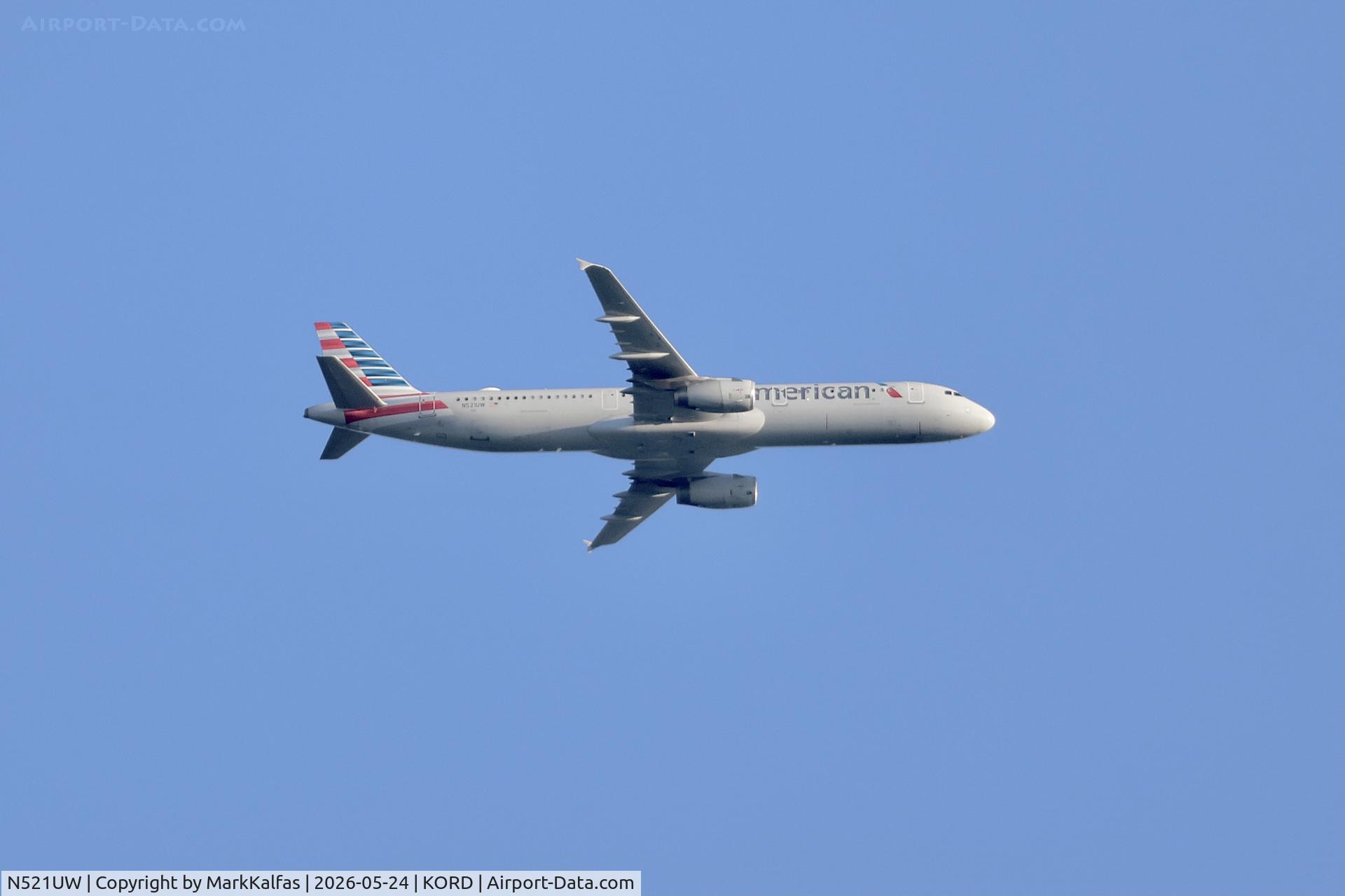 Aircraft N521UW, 2009 Airbus A321-231, c/n 3944, A321 American Airlines Airbus A321-231, N521UW, AAL2488 from CLT arriving at ORD, at KORD, photo by MarkKalfas